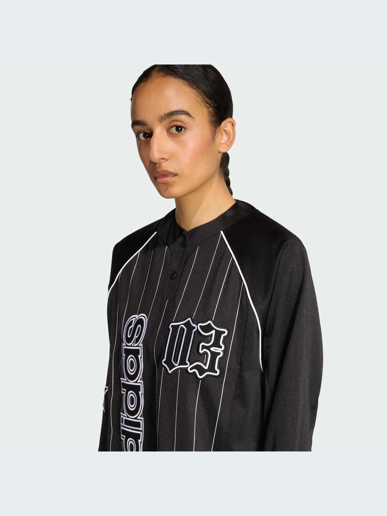 Худи и свитшоты Adidas модель KC6282-KZ Худи и свитшоты Adidas модель KC6282-KZ Фото