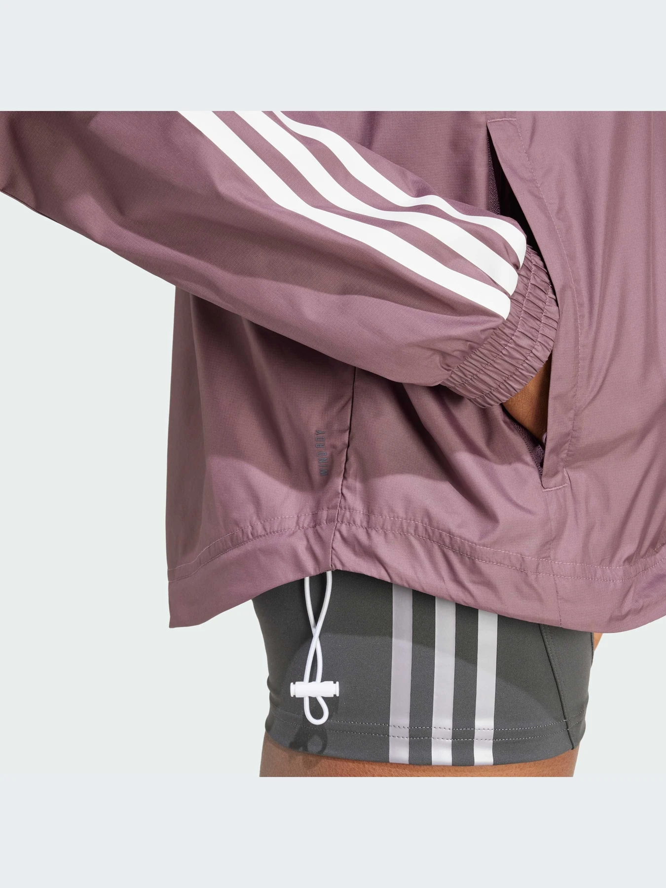 Куртки и дубленки Adidas модель IX3213-KZ Куртки и дубленки Adidas модель IX3213-KZ Фото