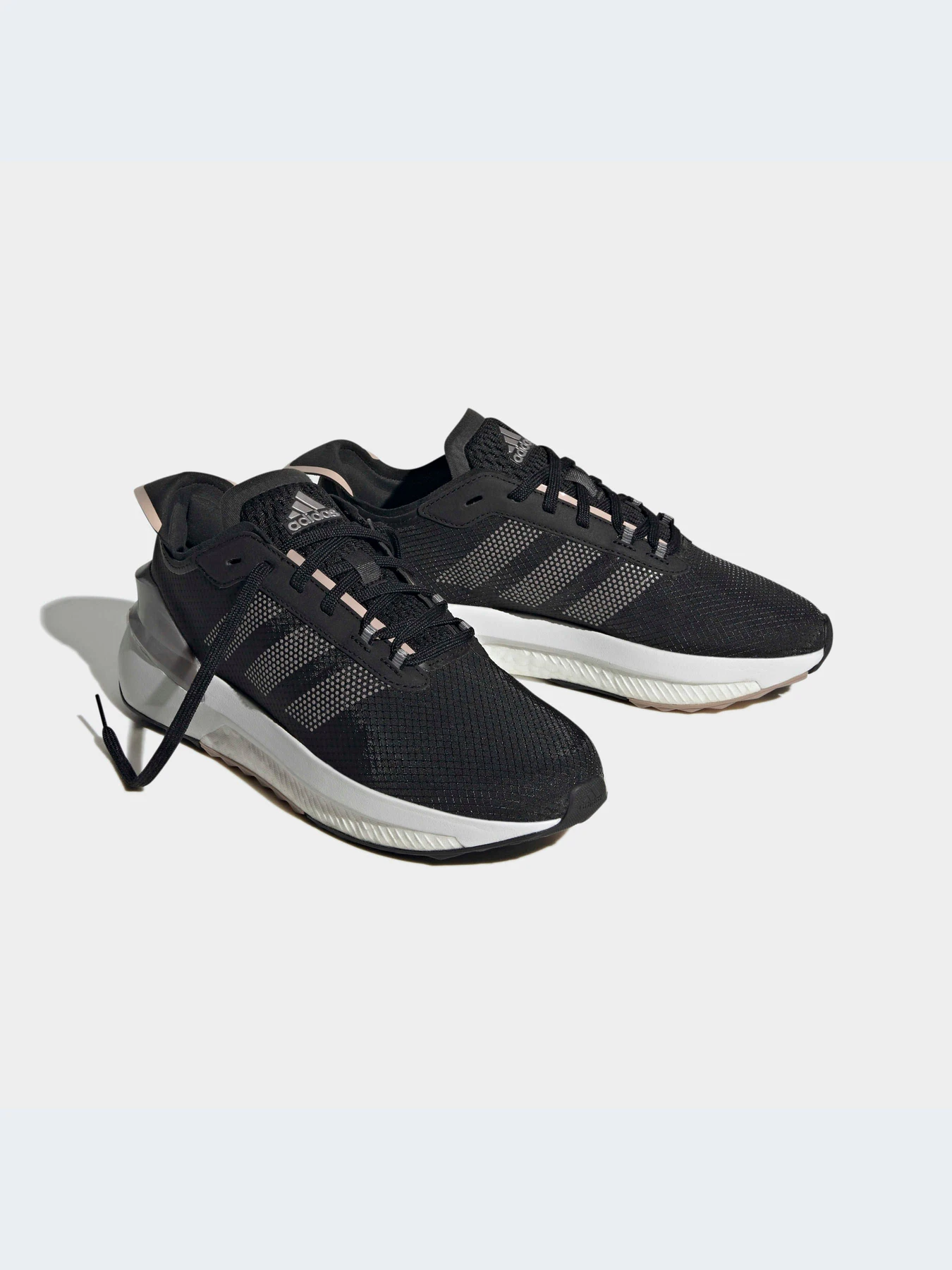 Кроссовки Adidas AVRYN модель IF0228-KZ Фото