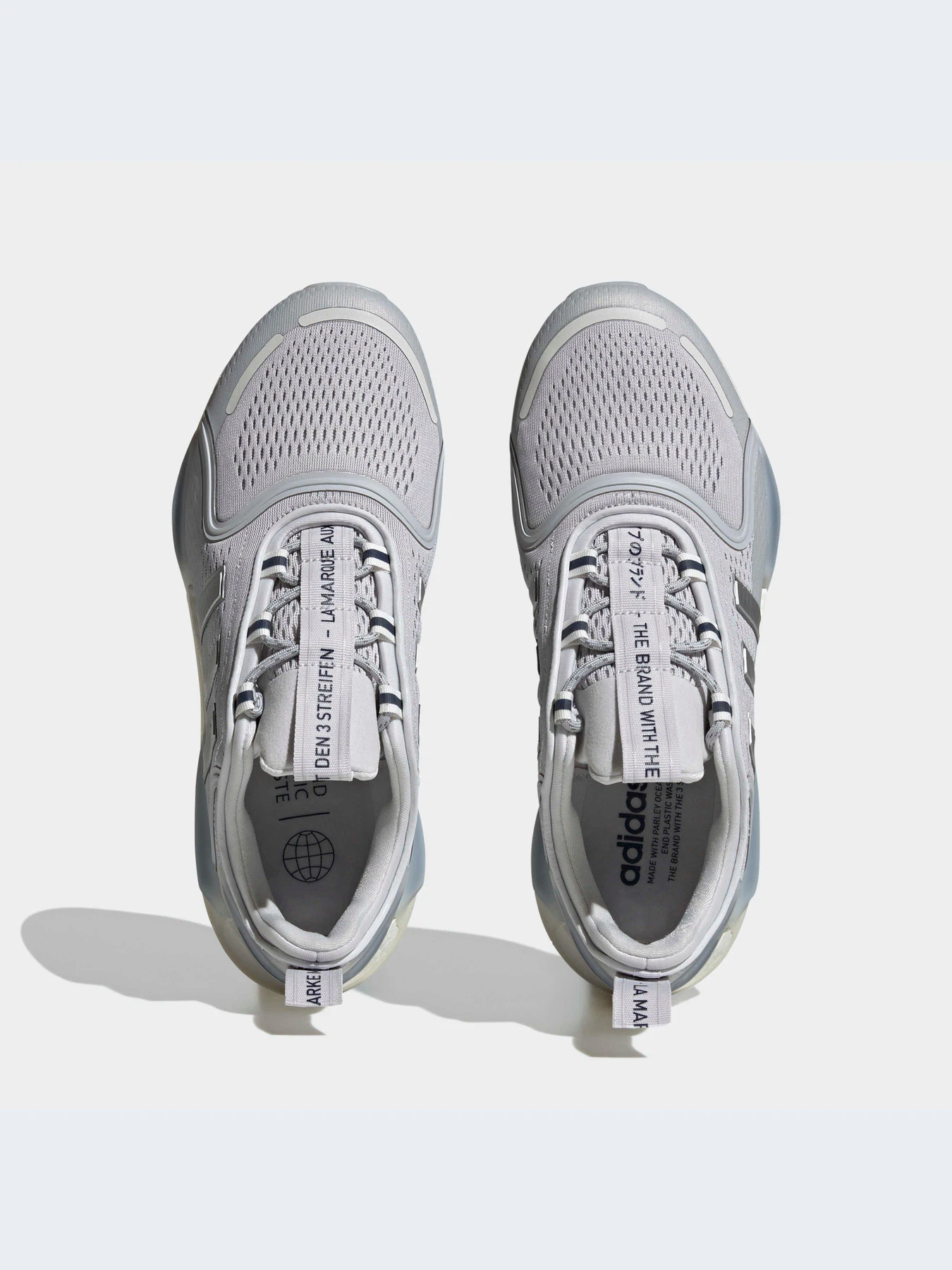 Кроссовки Adidas NMD модель HQ4446-KZ Кроссовки Adidas NMD модель HQ4446-KZ Фото