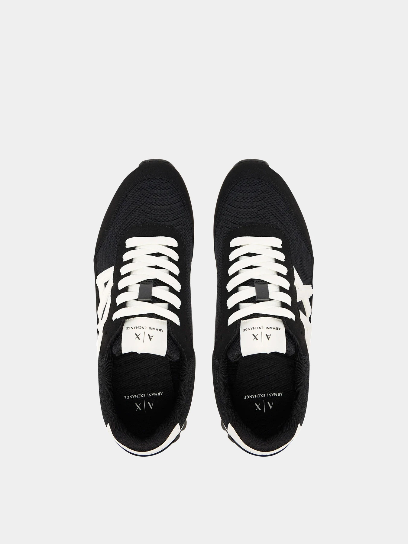 Кроссовки Armani Exchange модель XM001960-AF19388-MC024 Кроссовки Armani Exchange модель XM001960-AF19388-MC024 Фото