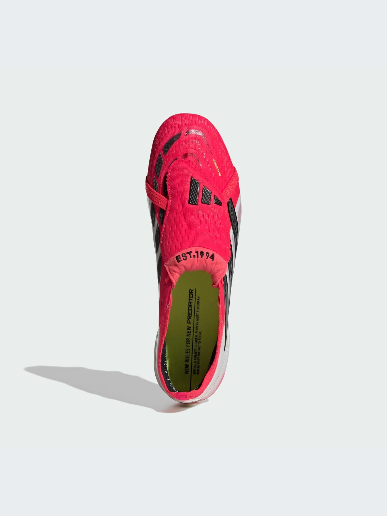 Кроссовки Adidas Predator модель JS0380-KZ Кроссовки Adidas Predator модель JS0380-KZ Фото