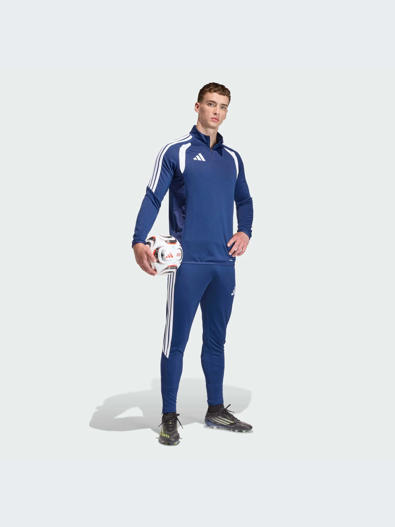 Худи и свитшоты Adidas Tiro модель JY9695-KZ Худи и свитшоты Adidas Tiro модель JY9695-KZ Фото