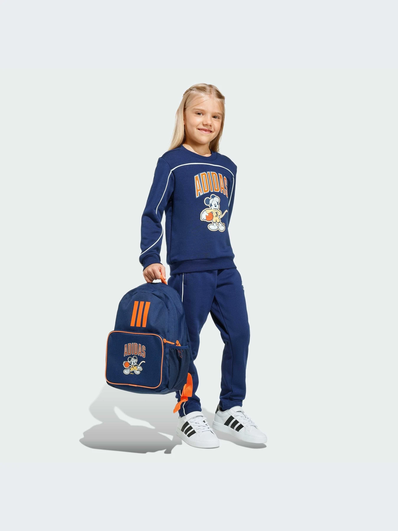 Костюмы Adidas модель JZ3560-KZ Костюмы Adidas модель JZ3560-KZ Фото