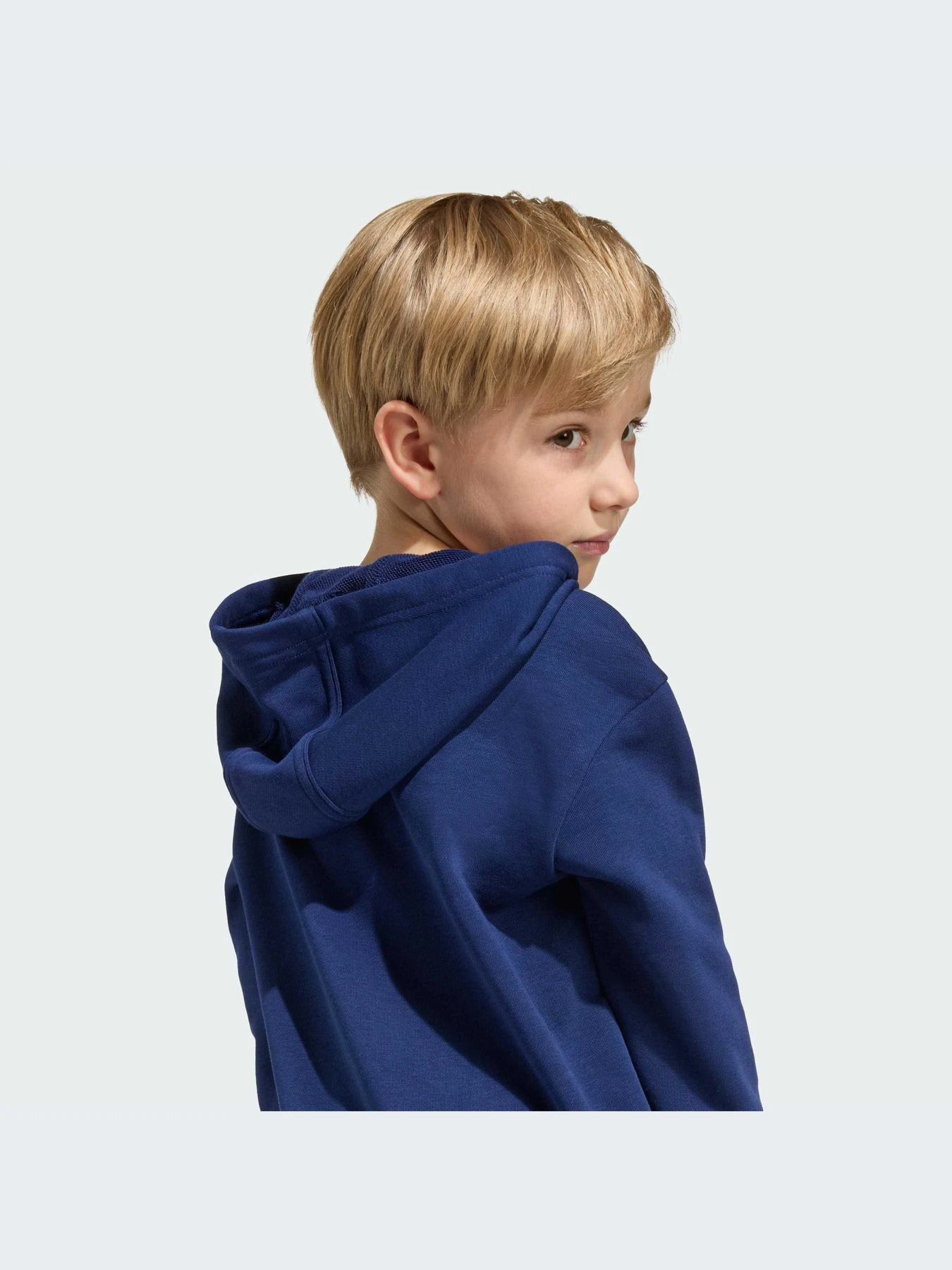 Худи и свитшоты Adidas модель JZ3561-KZ Худи и свитшоты Adidas модель JZ3561-KZ Фото