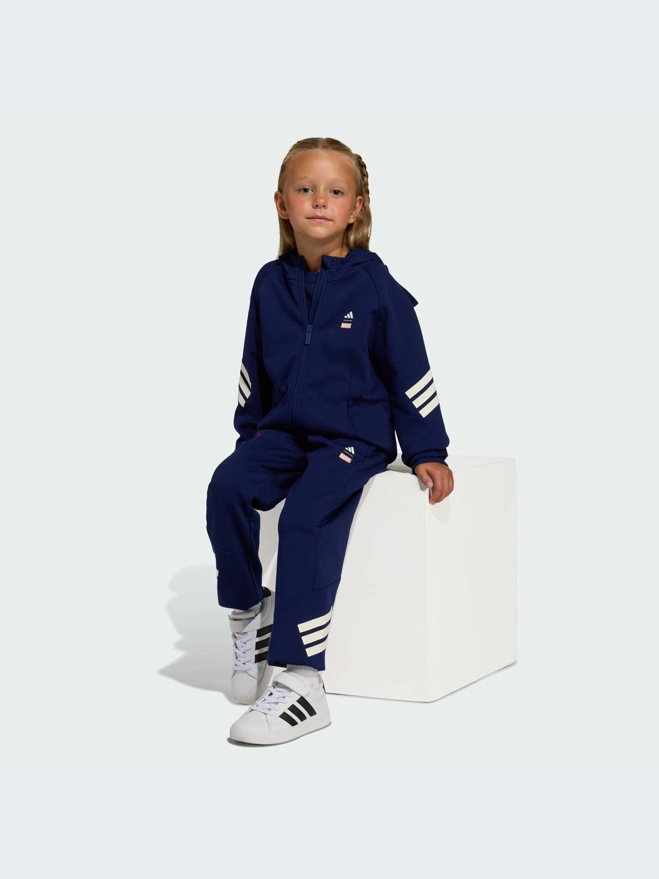 Худи и свитшоты Adidas модель JZ3571-KZ Худи и свитшоты Adidas модель JZ3571-KZ Фото