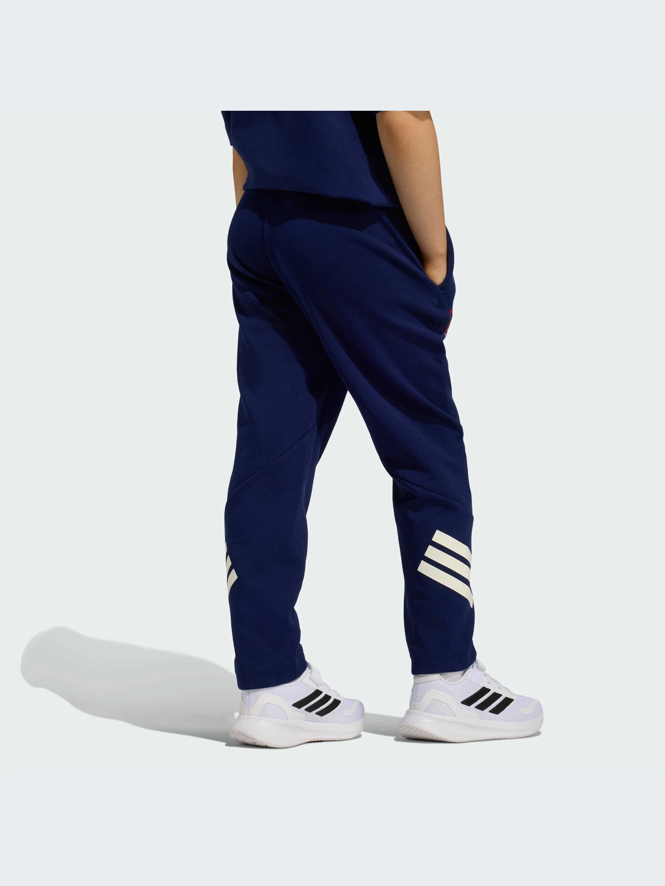 Брюки Adidas модель JZ3570-KZ Брюки Adidas модель JZ3570-KZ Фото