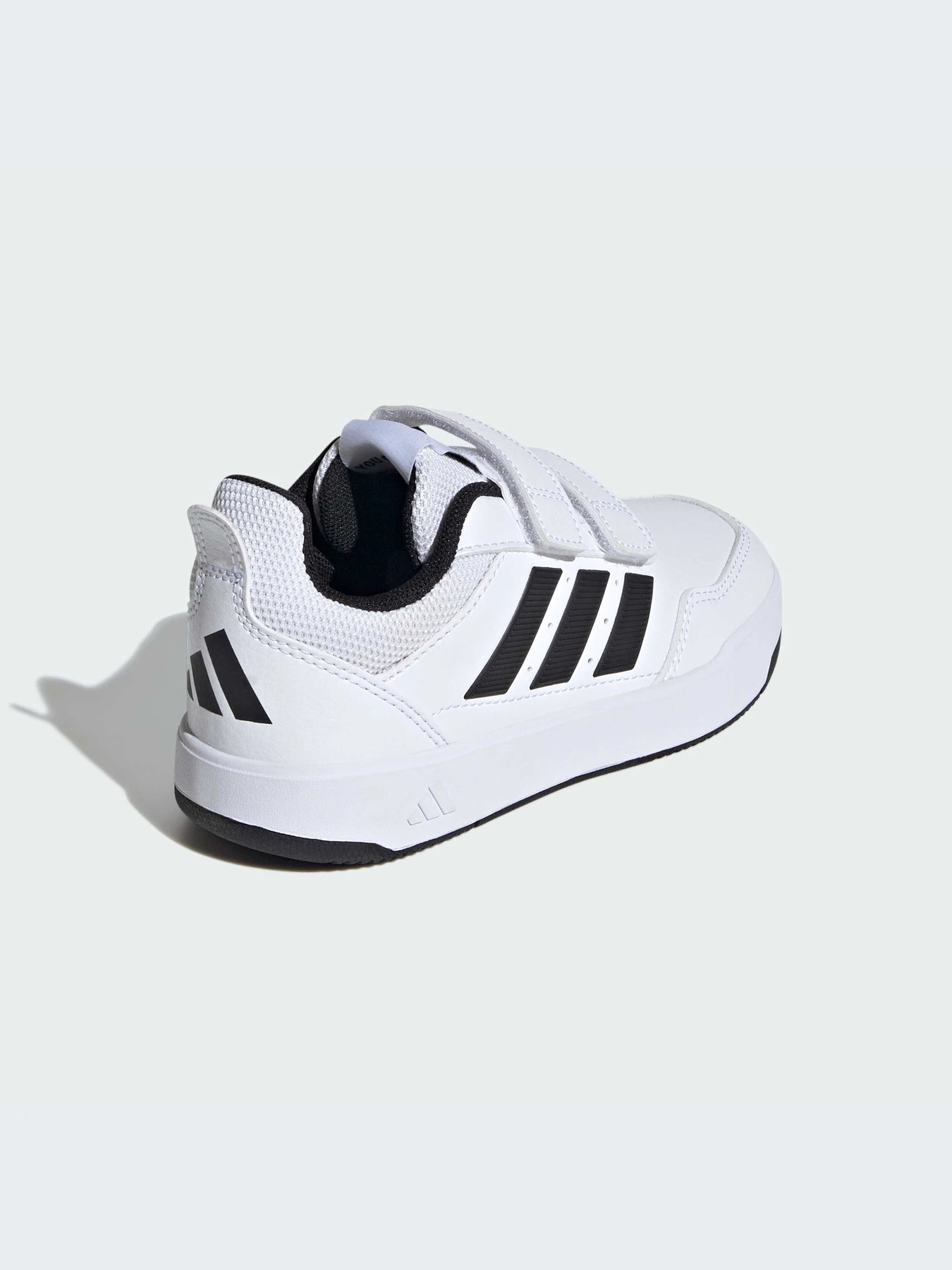 Кроссовки Adidas модель JQ1843-KZ Кроссовки Adidas модель JQ1843-KZ Фото