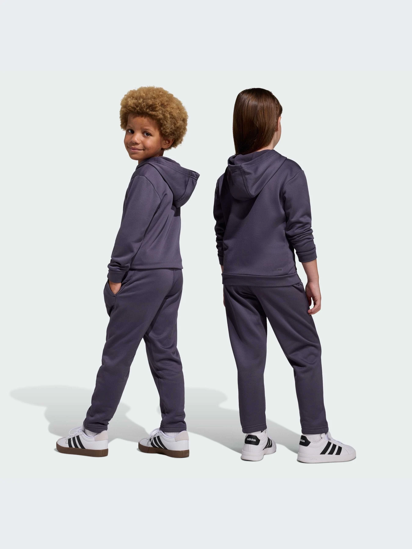 Костюмы Adidas модель KA0250-KZ Костюмы Adidas модель KA0250-KZ Фото