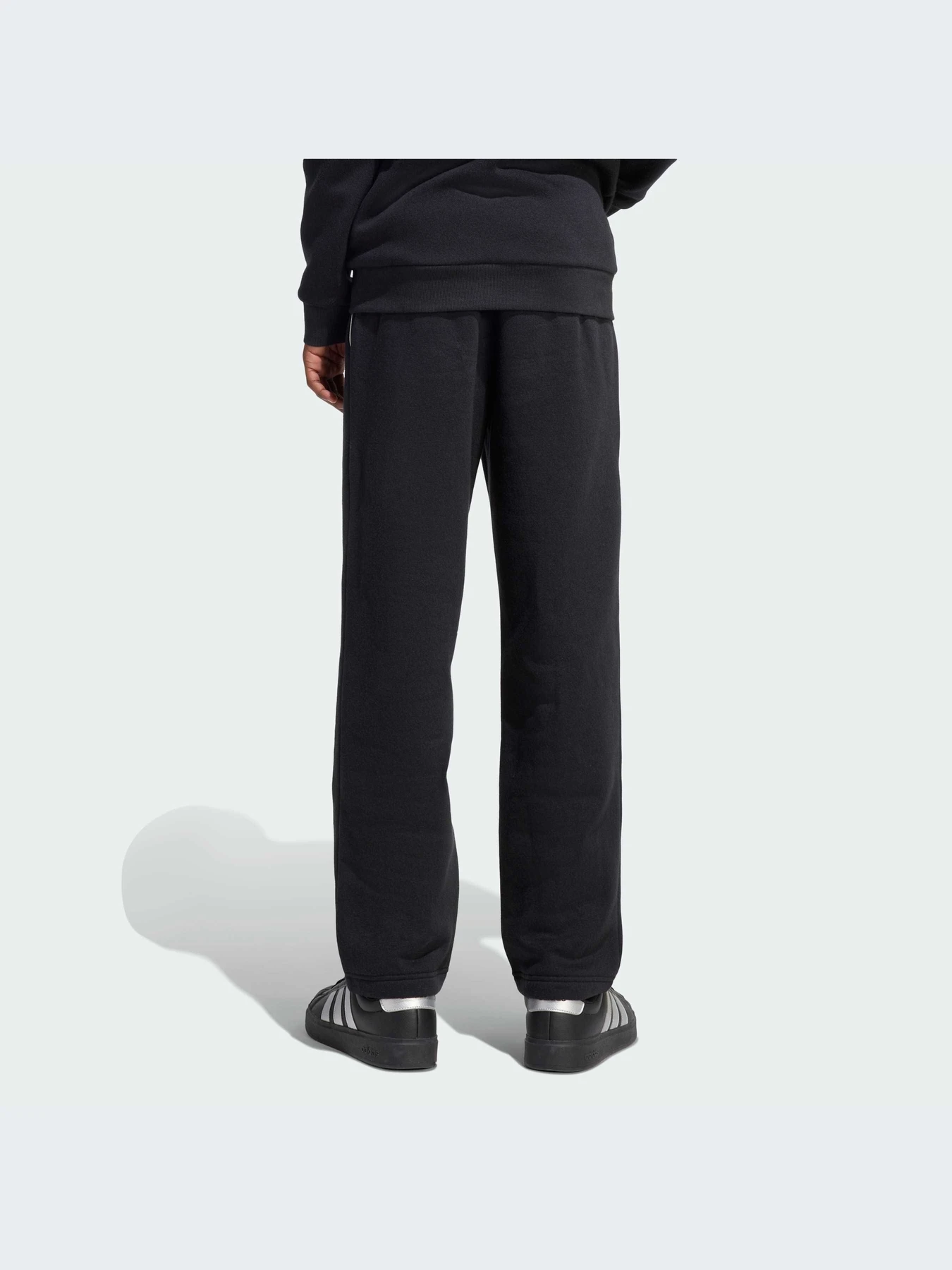 Брюки Adidas модель KC4573-KZ Брюки Adidas модель KC4573-KZ Фото