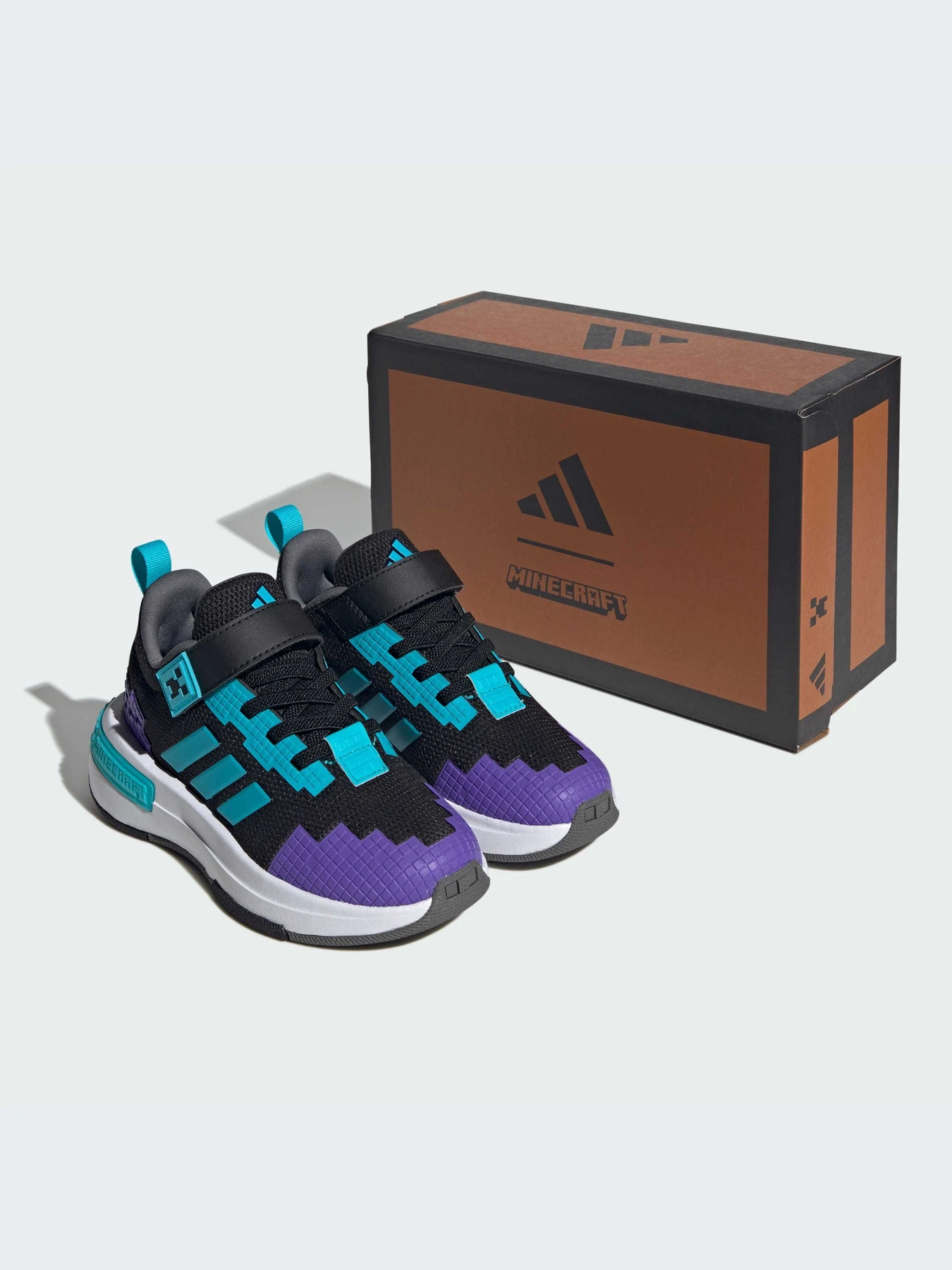Кроссовки Adidas модель JR1970-KZ Кроссовки Adidas модель JR1970-KZ Фото