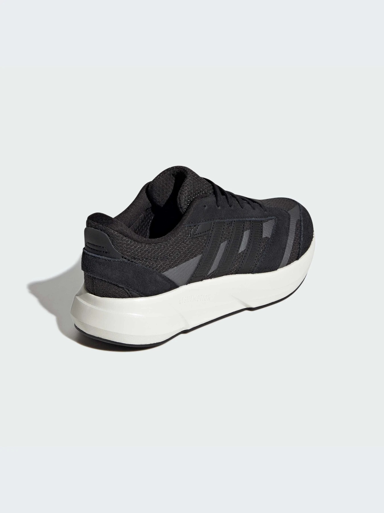Кроссовки Adidas модель HP6977-KZ Фото