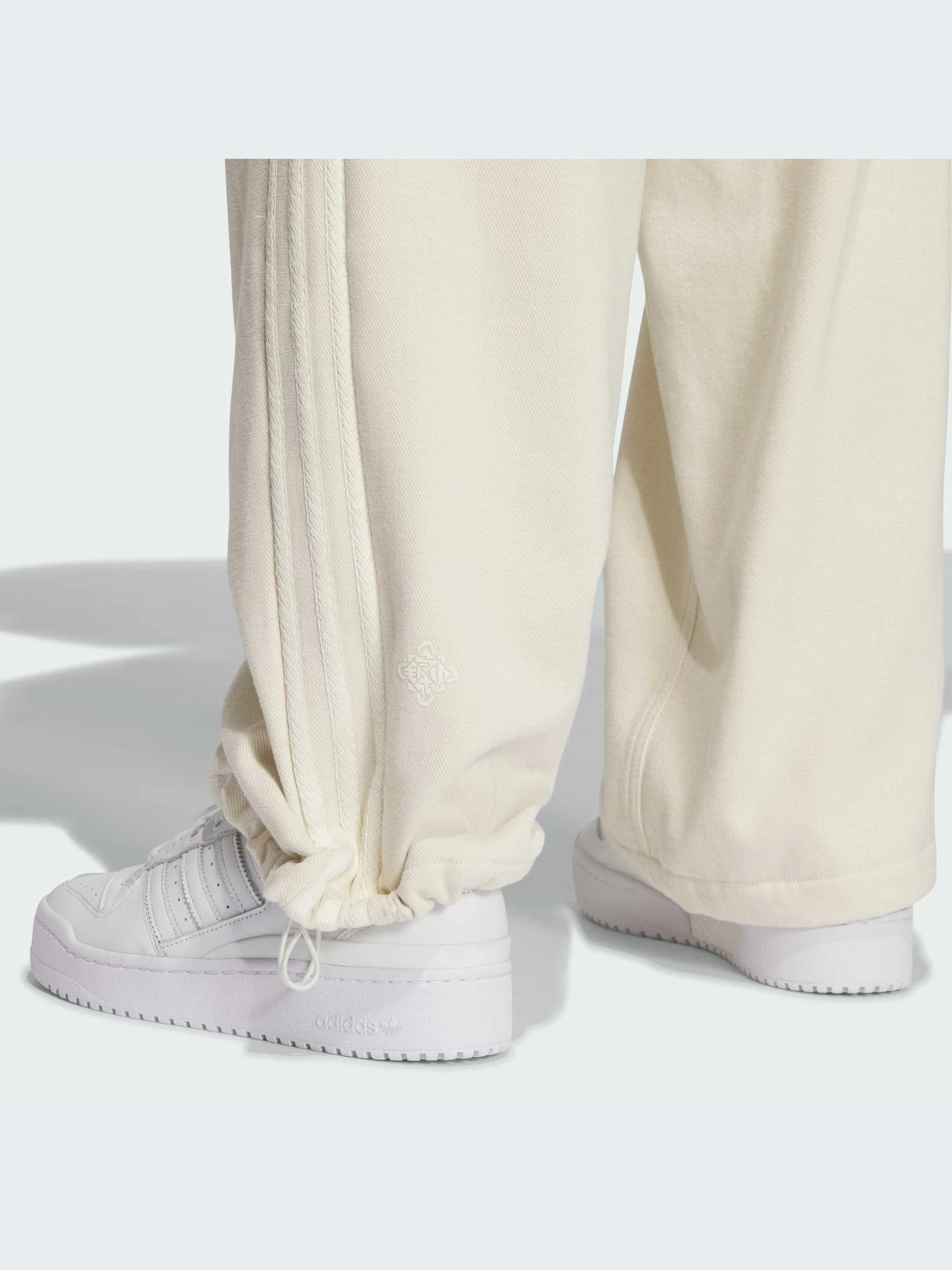 Брюки Adidas модель KT3138-KZ Брюки Adidas модель KT3138-KZ Фото