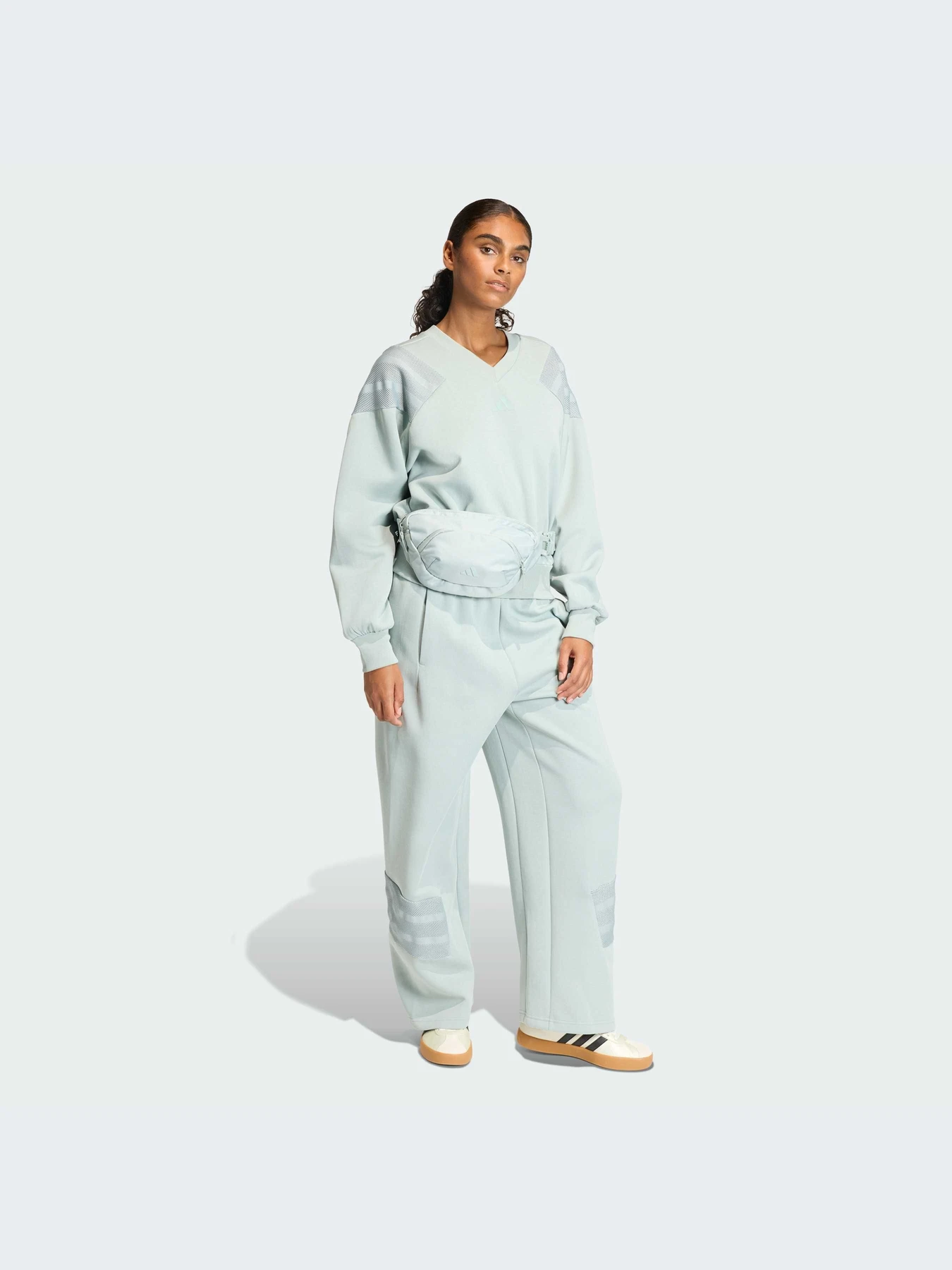 Худи и свитшоты Adidas Icons модель KB4245-KZ Худи и свитшоты Adidas Icons модель KB4245-KZ Фото