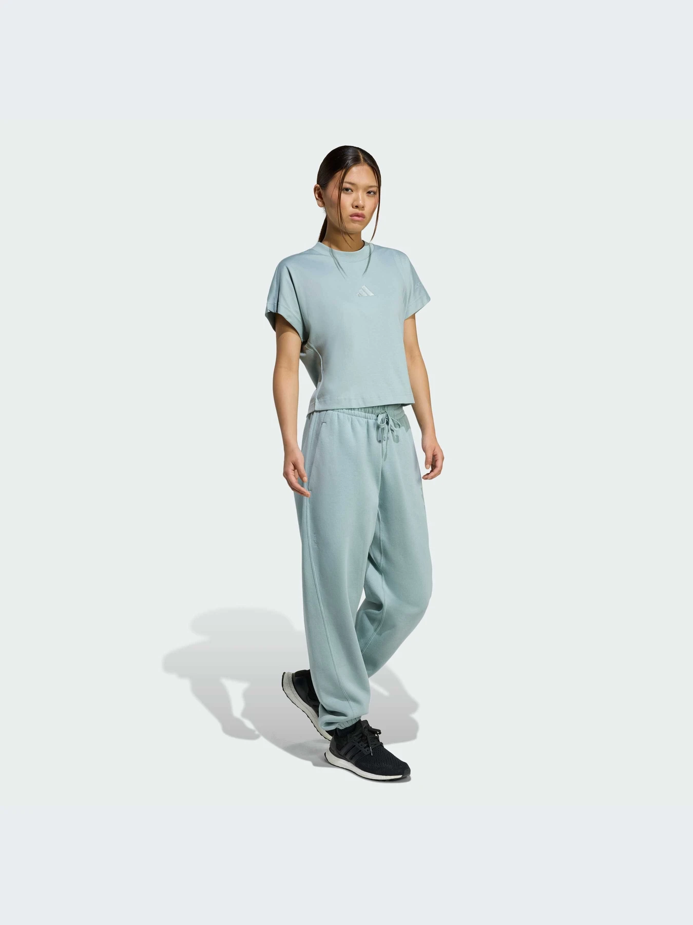 Брюки Adidas модель JY7769-KZ Брюки Adidas модель JY7769-KZ Фото