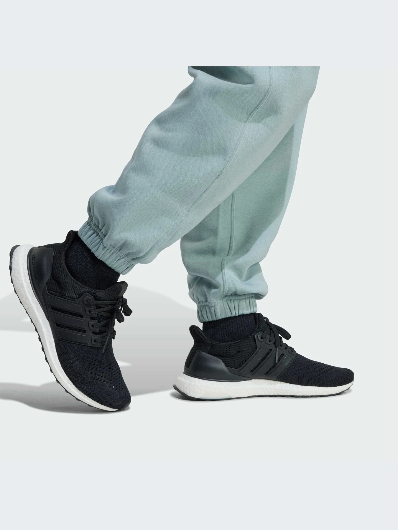 Брюки Adidas модель JY7769-KZ Брюки Adidas модель JY7769-KZ Фото