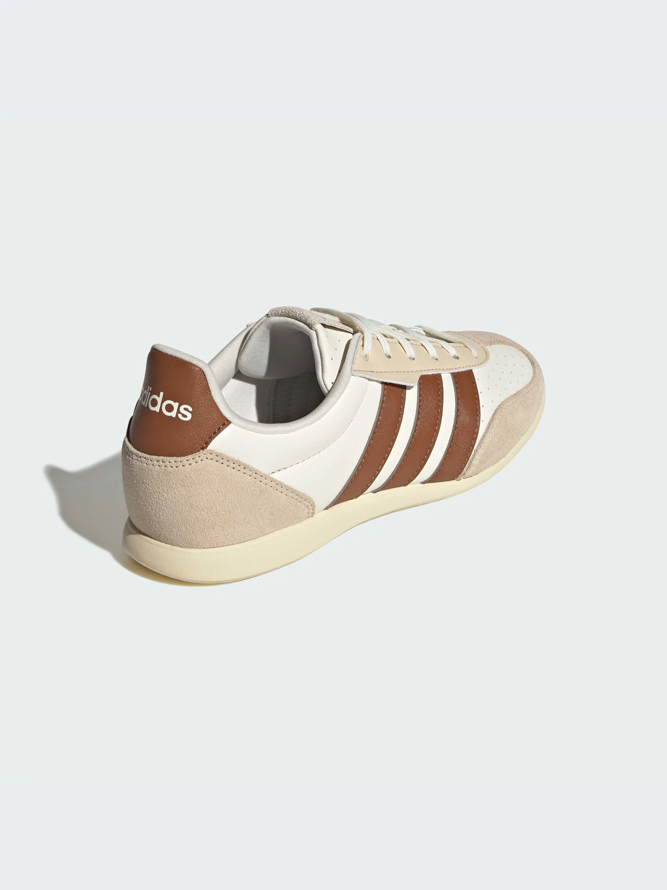 Кроссовки Adidas модель HQ7389-KZ Кроссовки Adidas модель HQ7389-KZ Фото