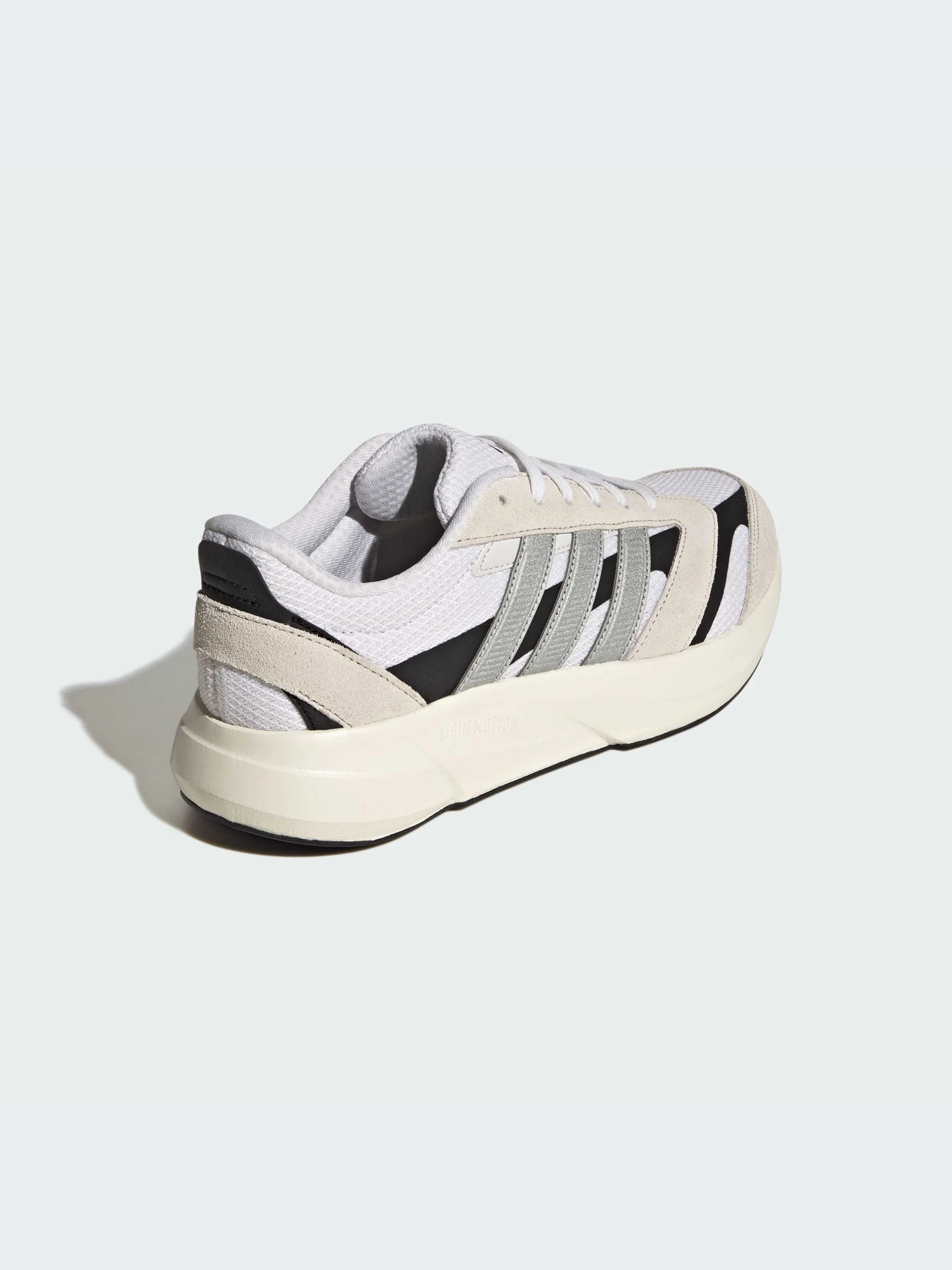 Кроссовки Adidas модель JQ9650-KZ Кроссовки Adidas модель JQ9650-KZ Фото
