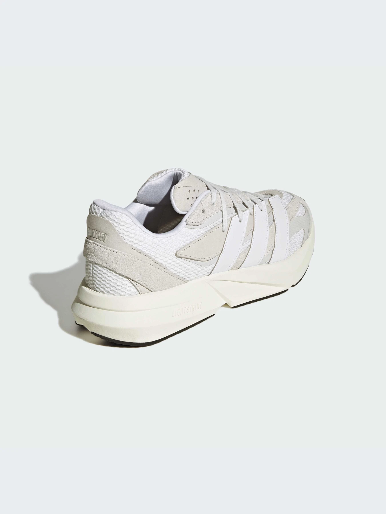 Кроссовки Adidas модель JH6942-KZ Кроссовки Adidas модель JH6942-KZ Фото