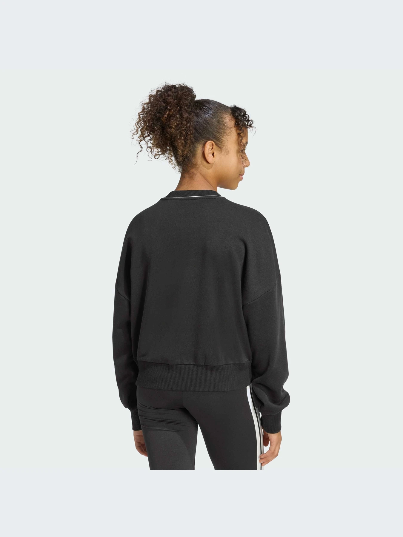Худи и свитшоты Adidas модель KB7029-KZ Худи и свитшоты Adidas модель KB7029-KZ Фото