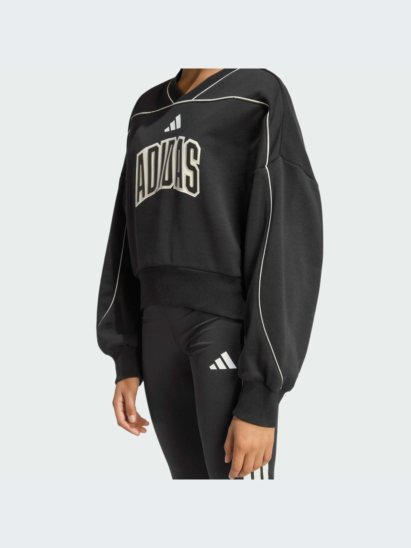 Худи и свитшоты Adidas модель KB7029-KZ Худи и свитшоты Adidas модель KB7029-KZ Фото