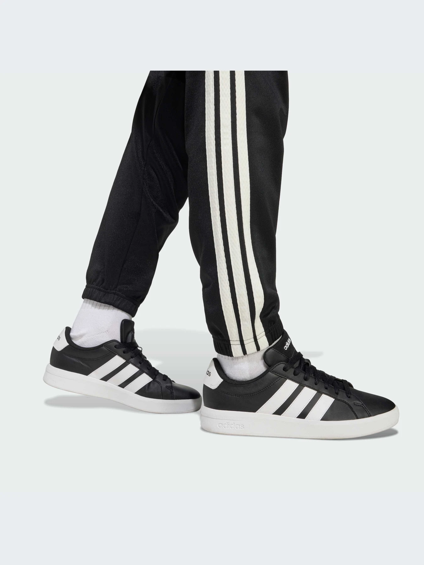 Брюки Adidas модель KB7000-KZ Брюки Adidas модель KB7000-KZ Фото