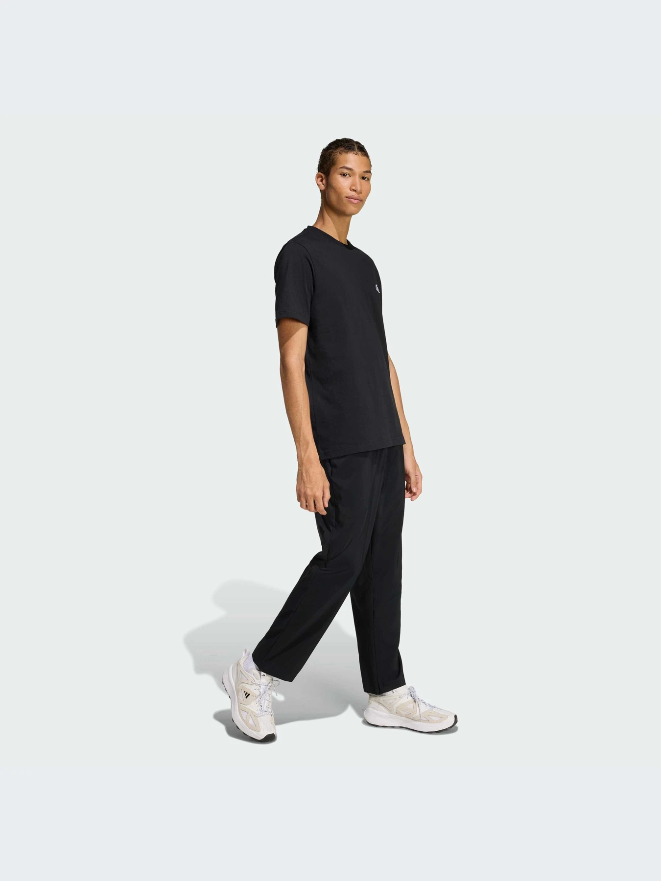 Футболки и поло Adidas модель JZ4997-KZ Футболки и поло Adidas модель JZ4997-KZ Фото