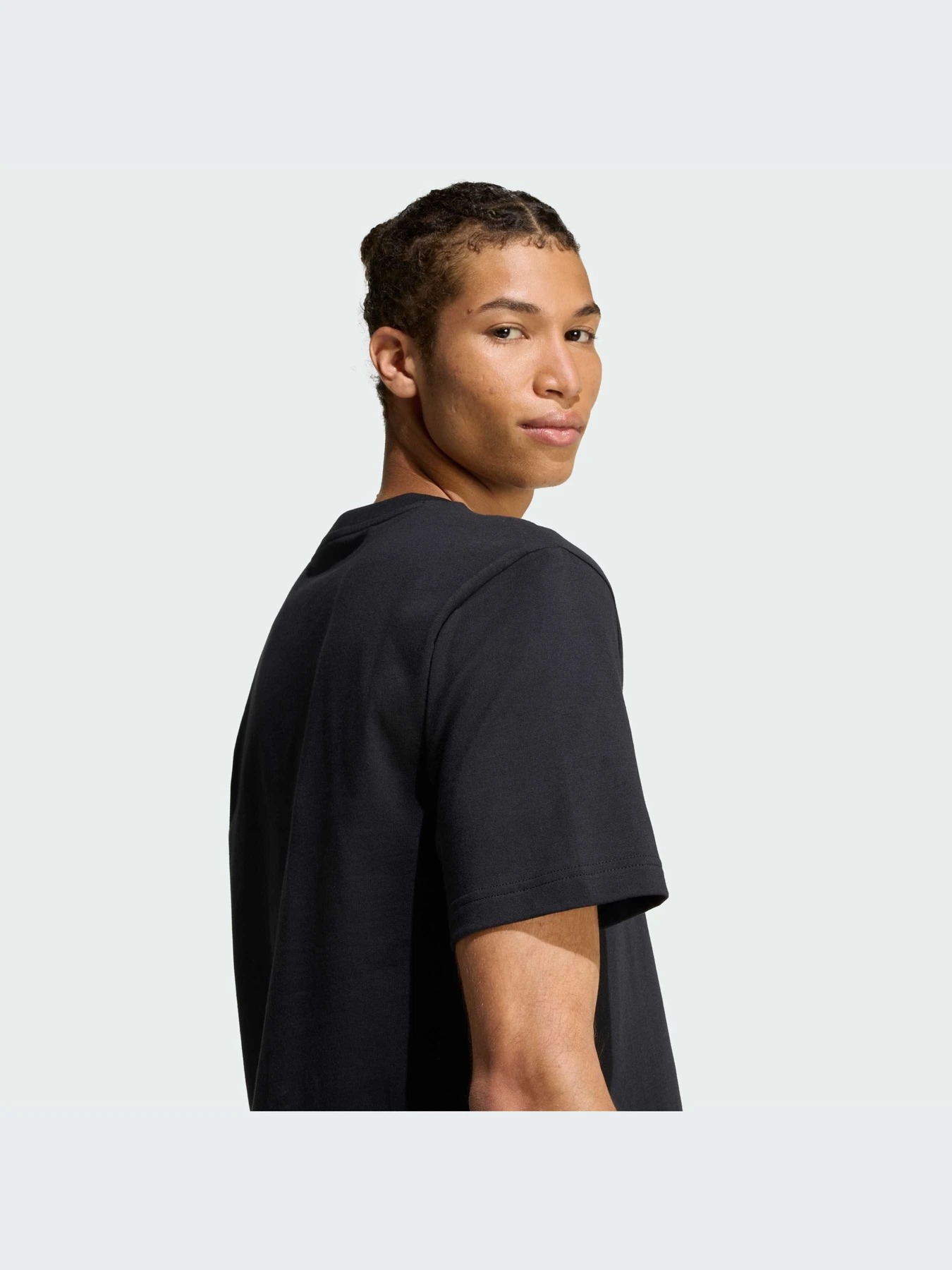 Футболки и поло Adidas модель JZ4997-KZ Футболки и поло Adidas модель JZ4997-KZ Фото