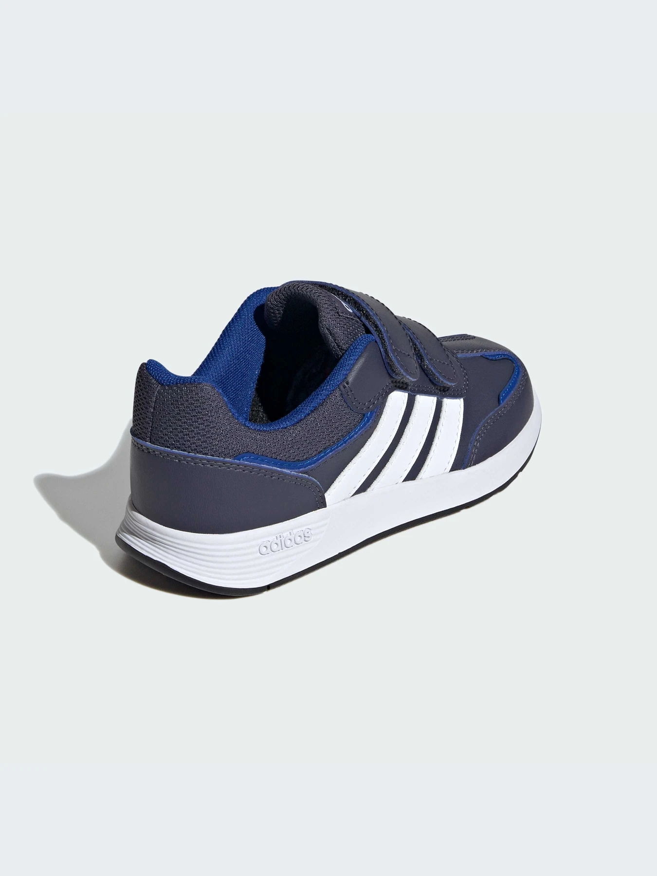 Кроссовки Adidas модель JH9240-KZ Кроссовки Adidas модель JH9240-KZ Фото