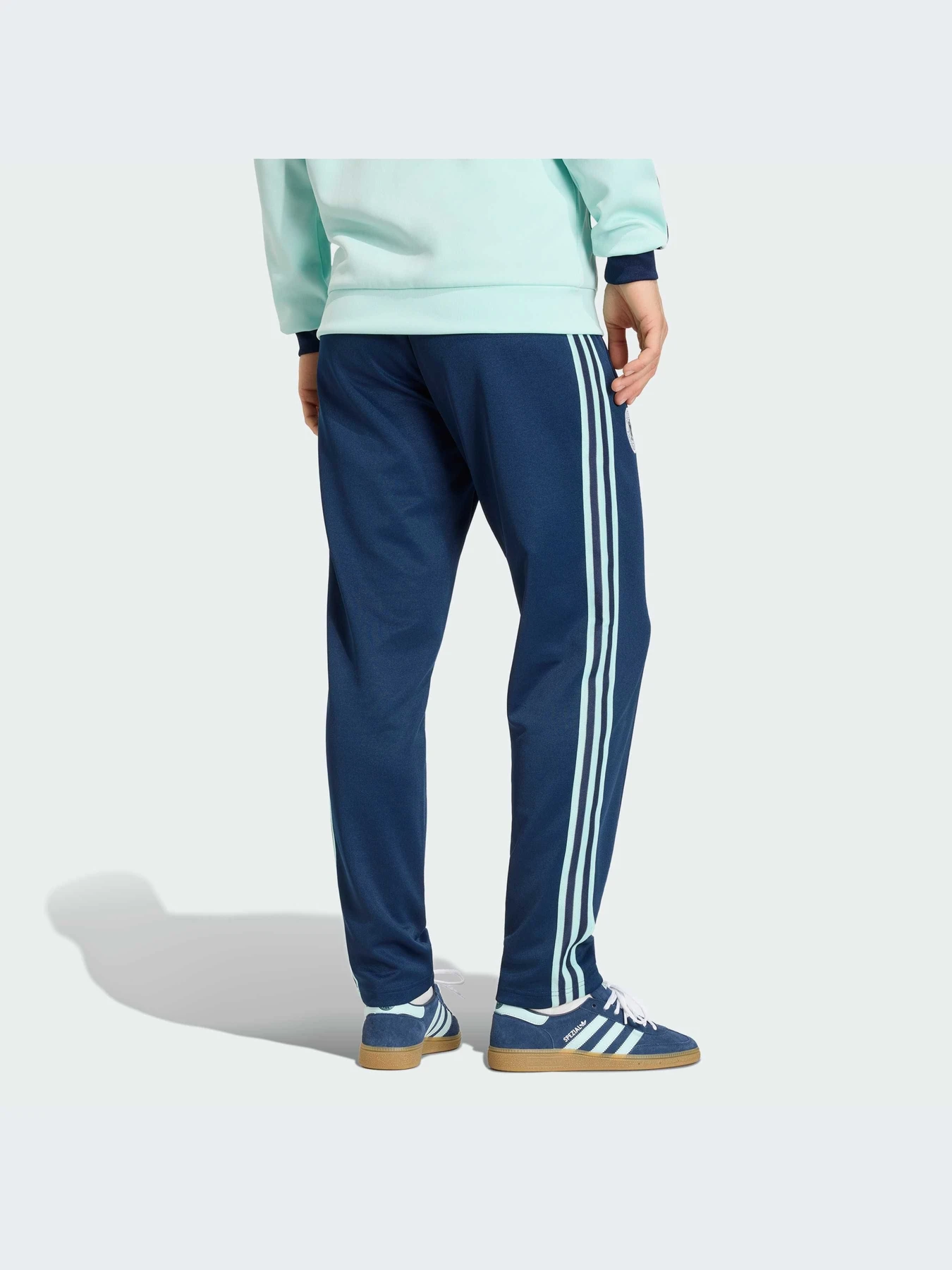 Брюки Adidas модель JZ9341-KZ Брюки Adidas модель JZ9341-KZ Фото