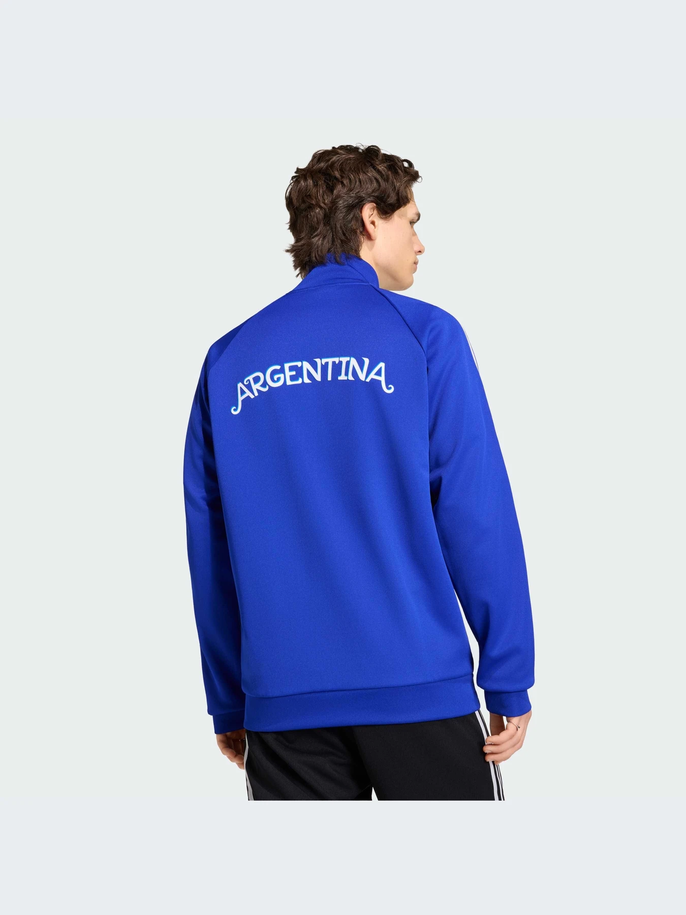 Худи и свитшоты Adidas модель JZ6305-KZ Худи и свитшоты Adidas модель JZ6305-KZ Фото