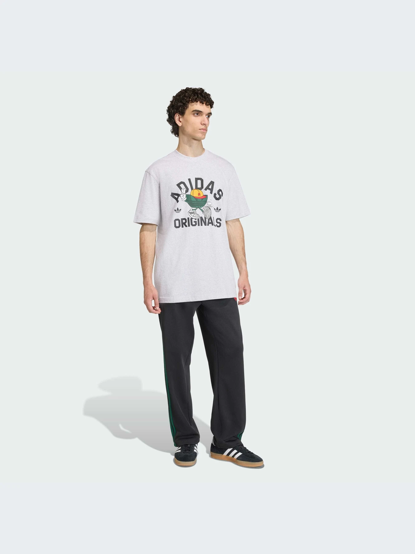 Футболки и поло Adidas Graphics модель KS7617-KZ Футболки и поло Adidas Graphics модель KS7617-KZ Фото