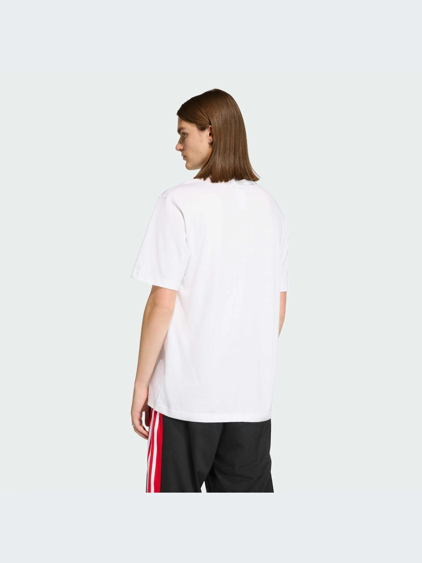 Футболки и поло Adidas Graphics модель KS7614-KZ Футболки и поло Adidas Graphics модель KS7614-KZ Фото
