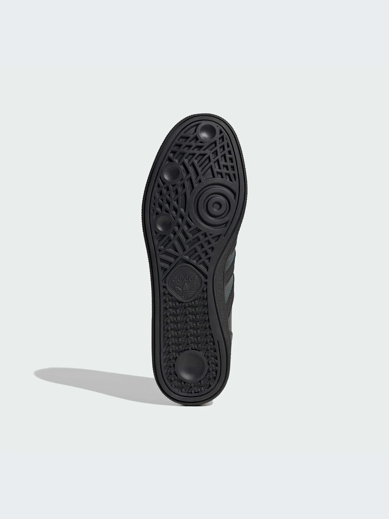 Кроссовки Adidas модель KJ1195-KZ Кроссовки Adidas модель KJ1195-KZ Фото