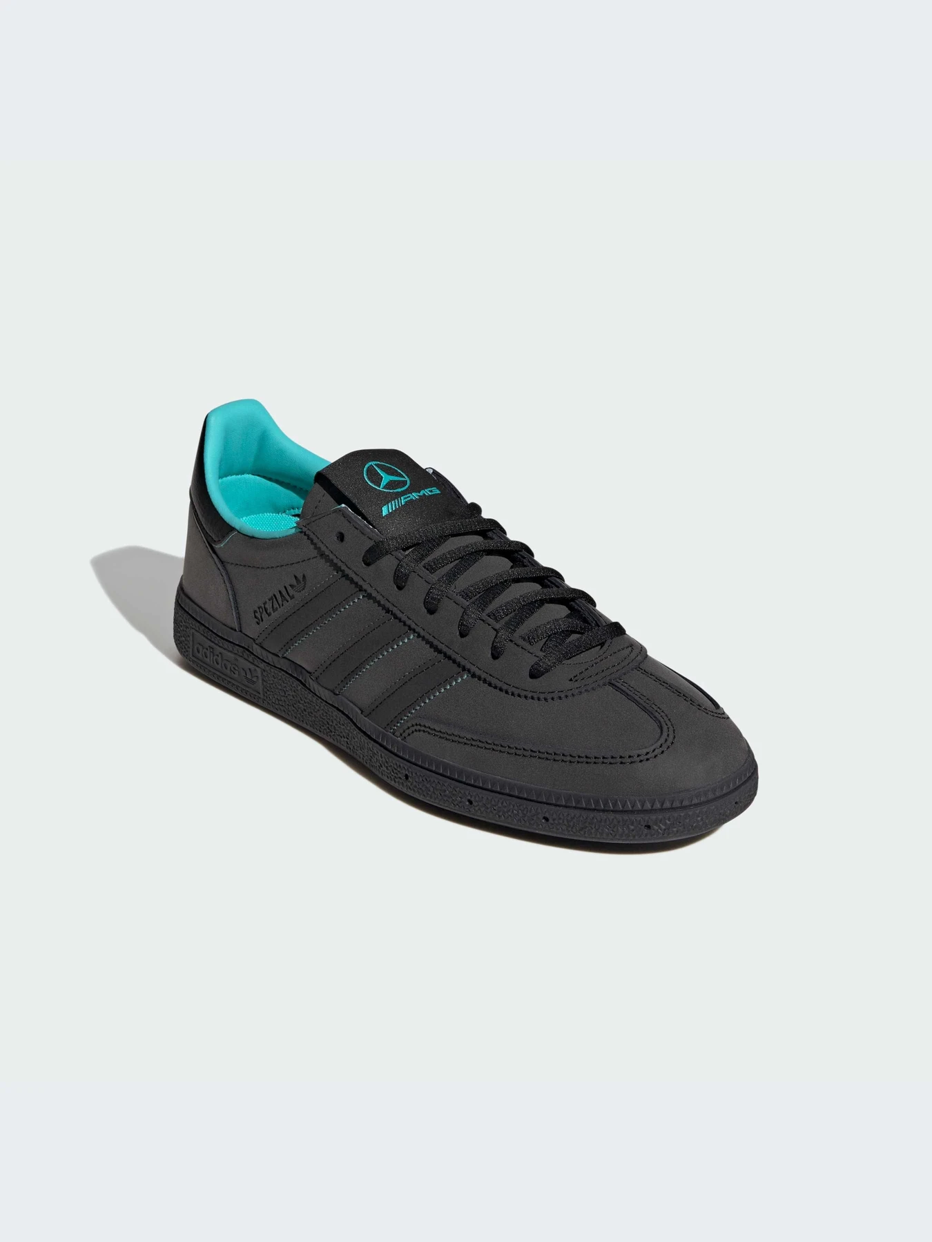 Кроссовки Adidas модель KJ1195-KZ Кроссовки Adidas модель KJ1195-KZ Фото