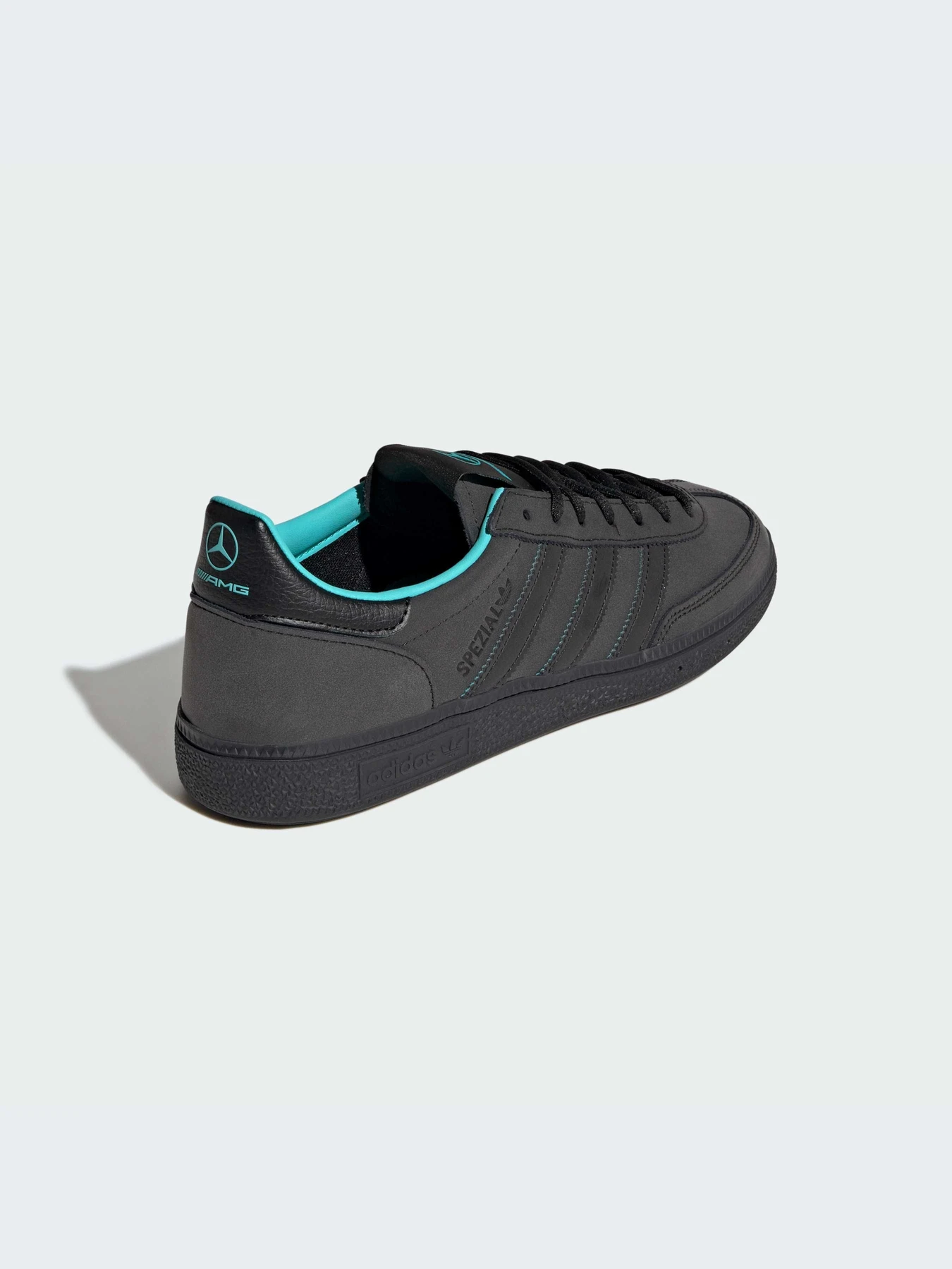 Кроссовки Adidas модель KJ1195-KZ Кроссовки Adidas модель KJ1195-KZ Фото