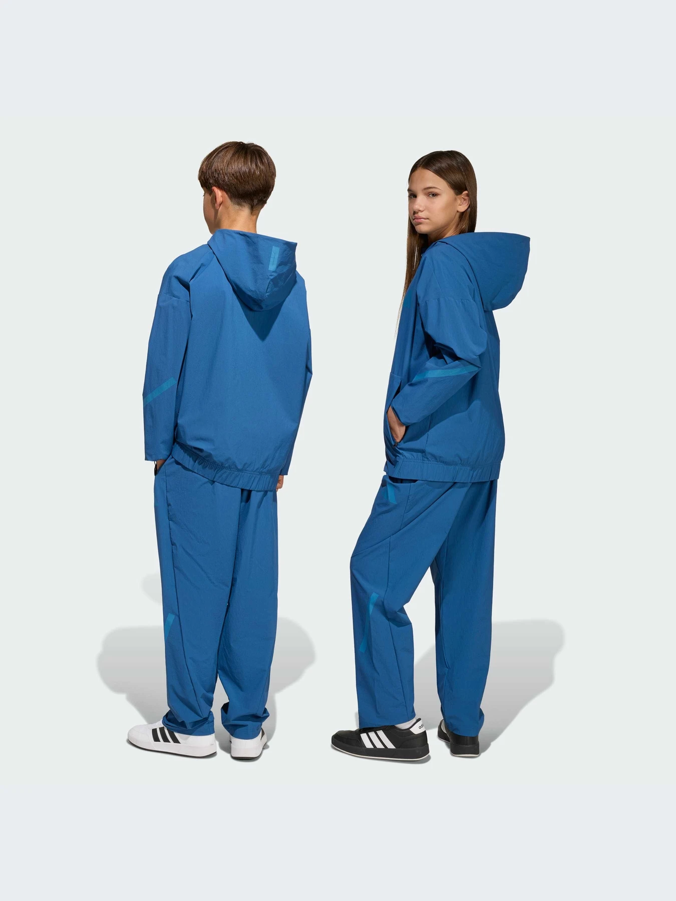 Брюки Adidas ZNE модель KG0996-KZ Брюки Adidas ZNE модель KG0996-KZ Фото