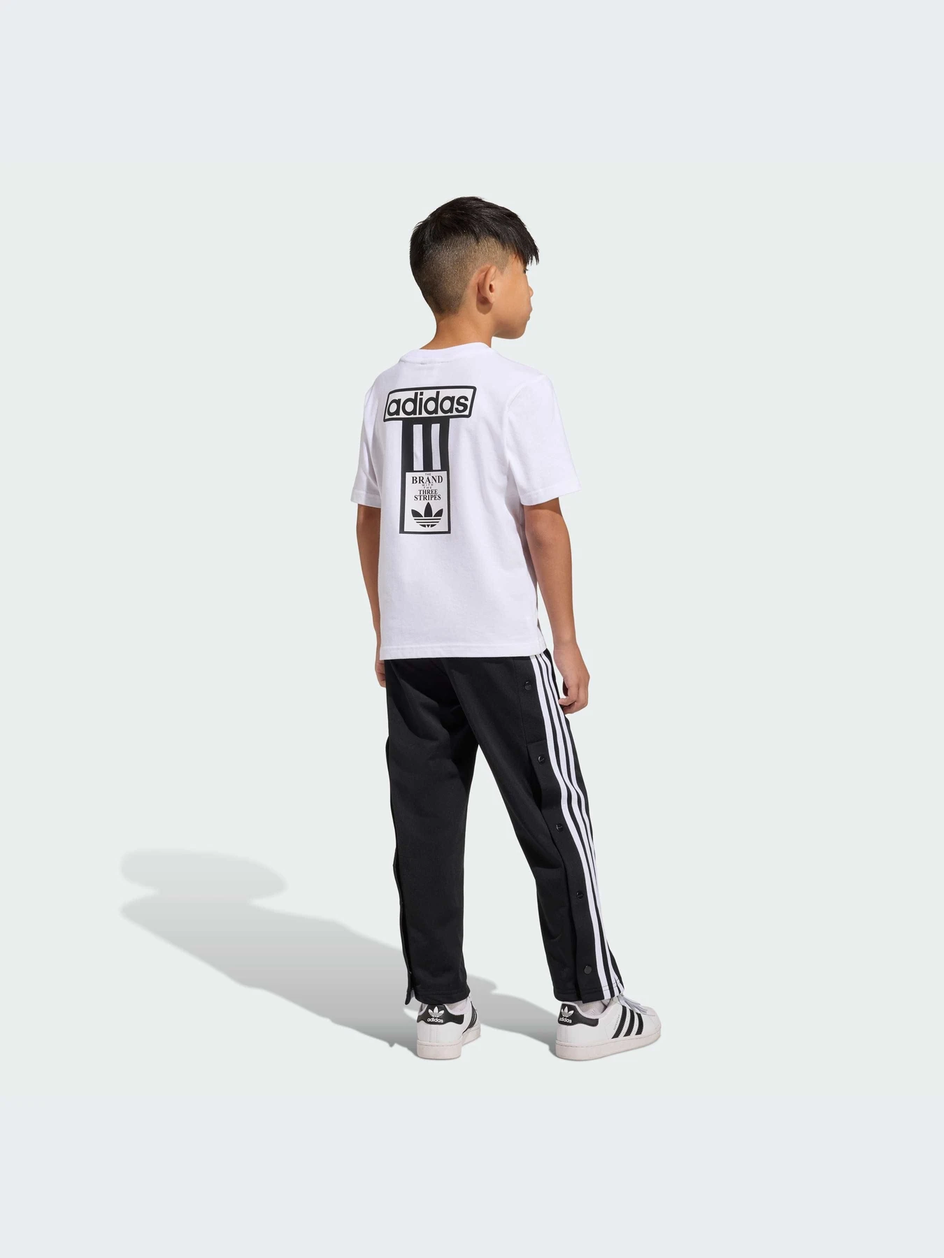 Костюмы Adidas Adicolor модель KD3990-KZ Костюмы Adidas Adicolor модель KD3990-KZ Фото