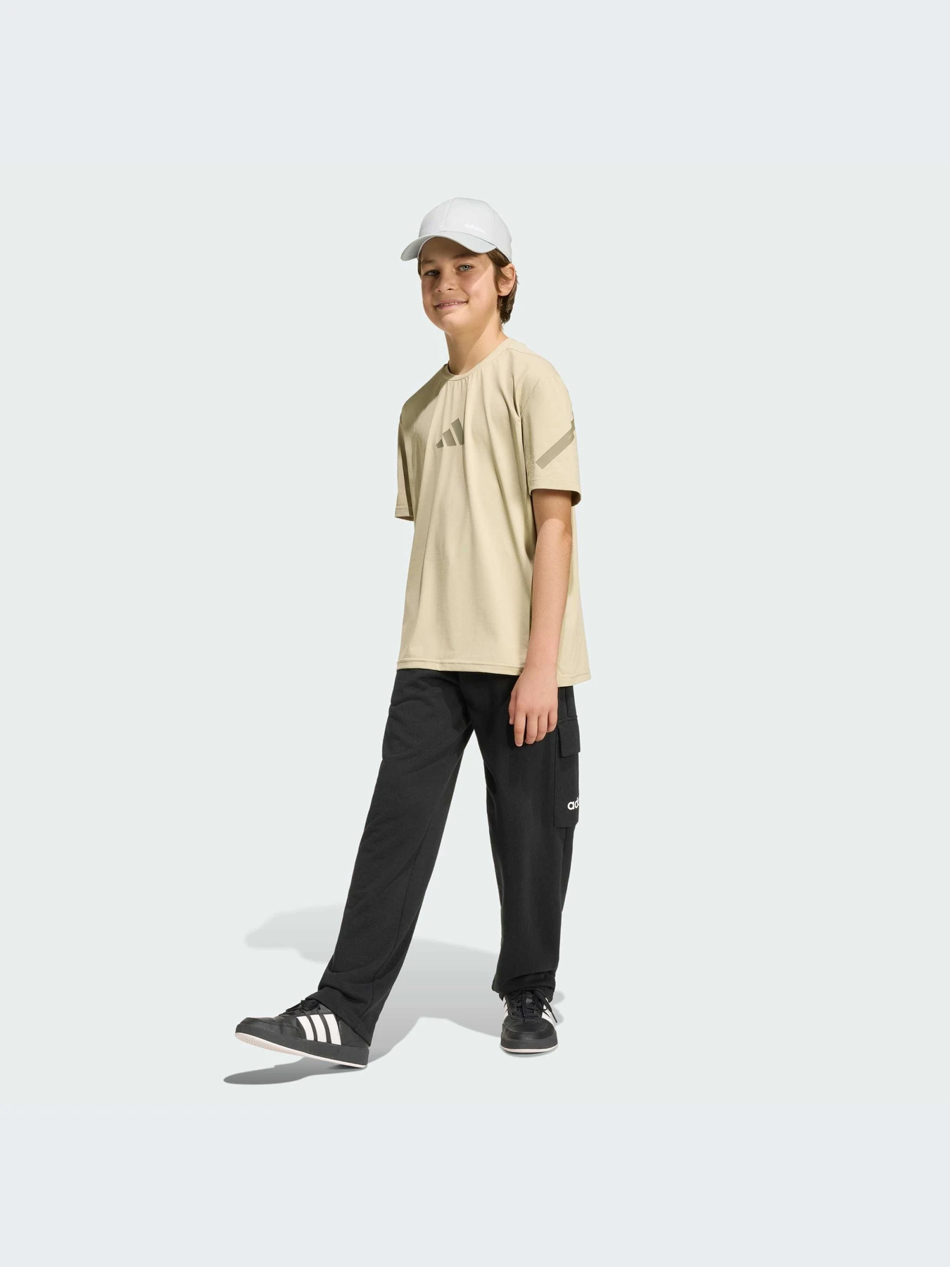 Футболки и поло Adidas ZNE модель KC1961-KZ Футболки и поло Adidas ZNE модель KC1961-KZ Фото