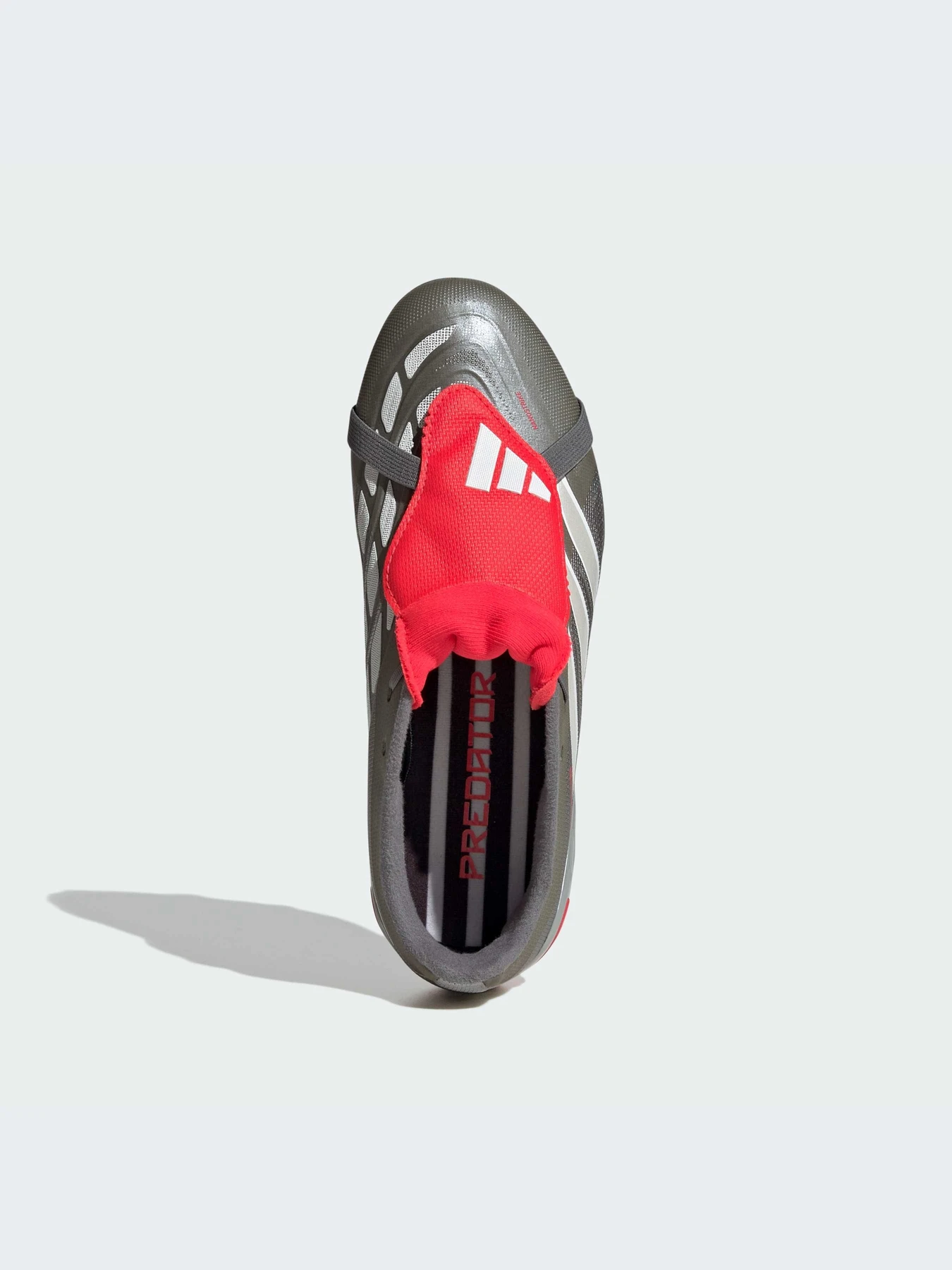 Кроссовки Adidas Predator модель JR3312-KZ Кроссовки Adidas Predator модель JR3312-KZ Фото