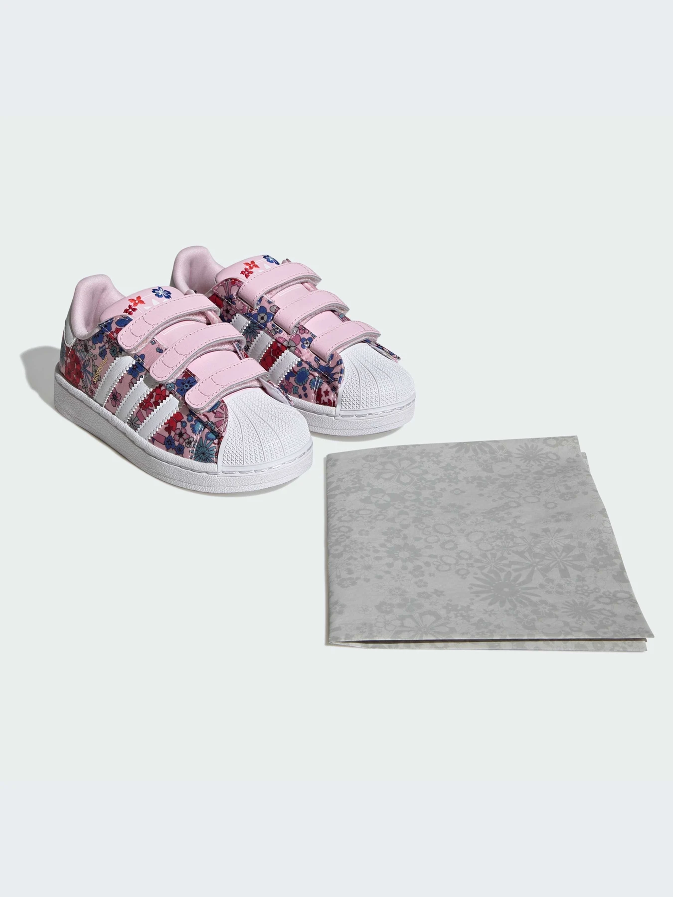 Кроссовки Adidas Superstar модель JQ2004-KZ Кроссовки Adidas Superstar модель JQ2004-KZ Фото