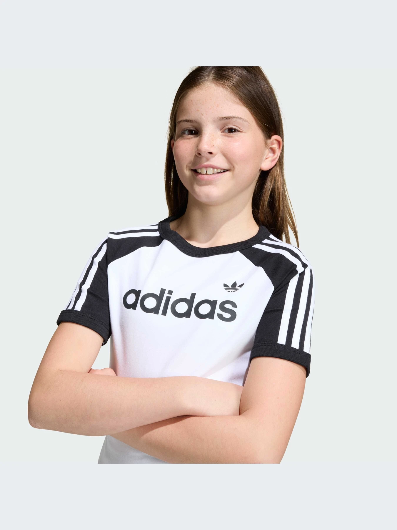 Футболки и поло Adidas Adicolor модель KE2945-KZ Футболки и поло Adidas Adicolor модель KE2945-KZ Фото