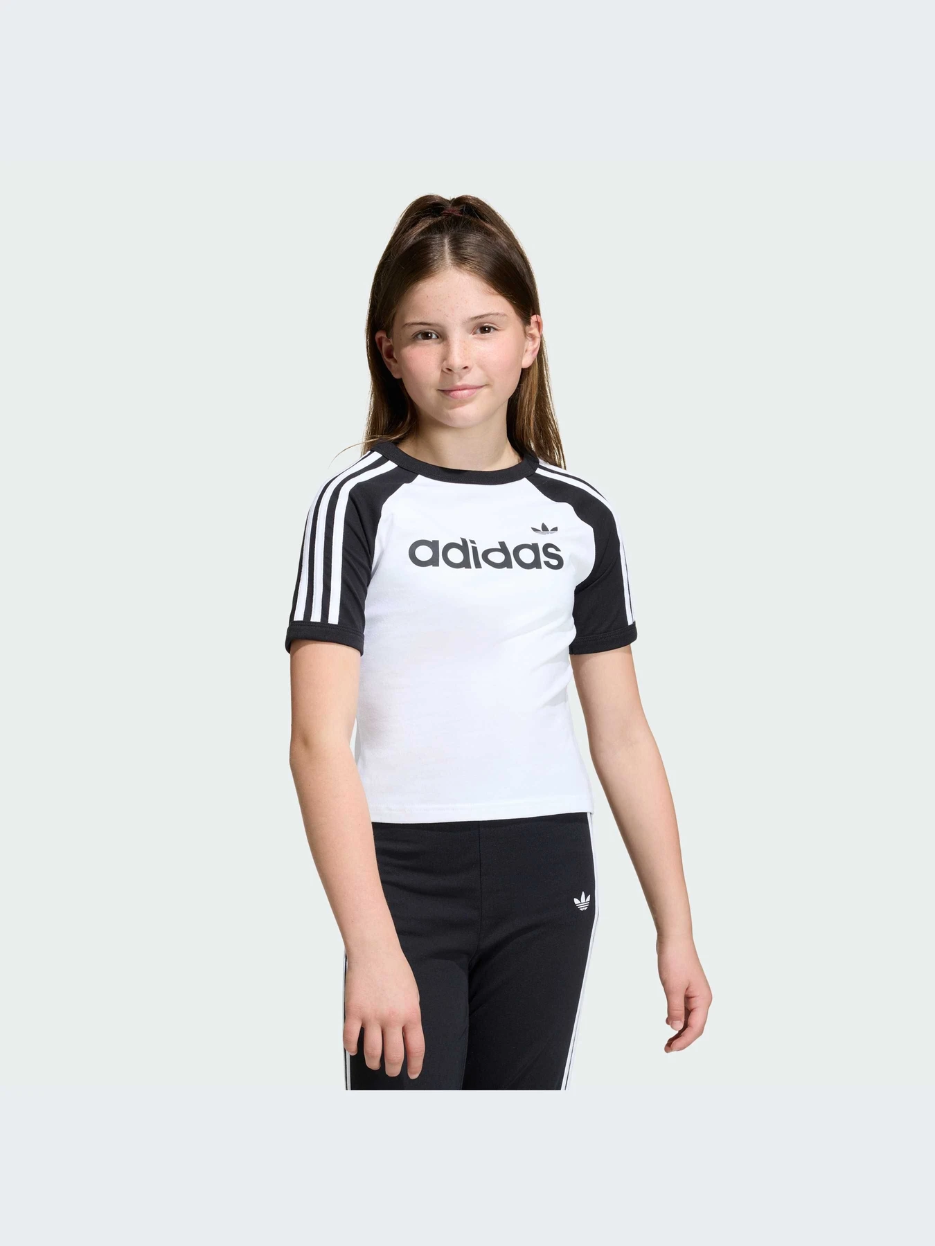 Футболки и поло Adidas Adicolor модель KE2945-KZ Футболки и поло Adidas Adicolor модель KE2945-KZ Фото