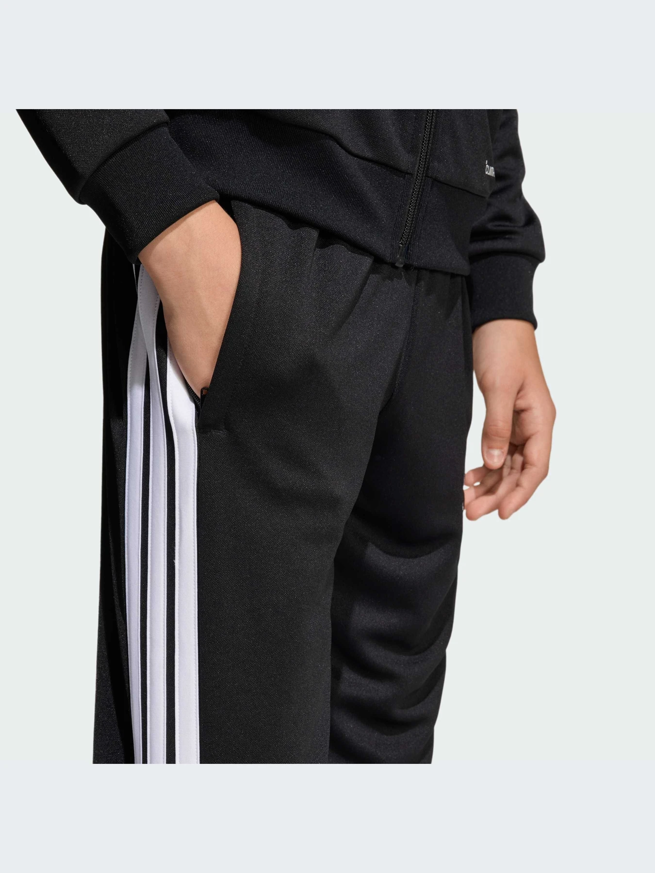 Брюки Adidas Tiro модель JY9680-KZ Брюки Adidas Tiro модель JY9680-KZ Фото