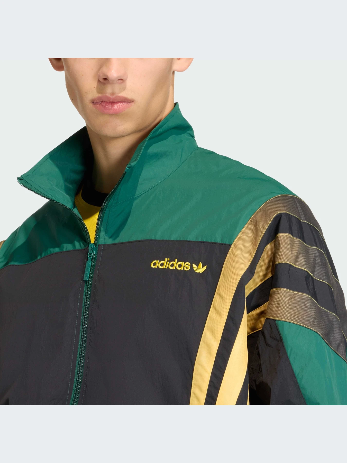 Худи и свитшоты Adidas модель KS8325-KZ Худи и свитшоты Adidas модель KS8325-KZ Фото