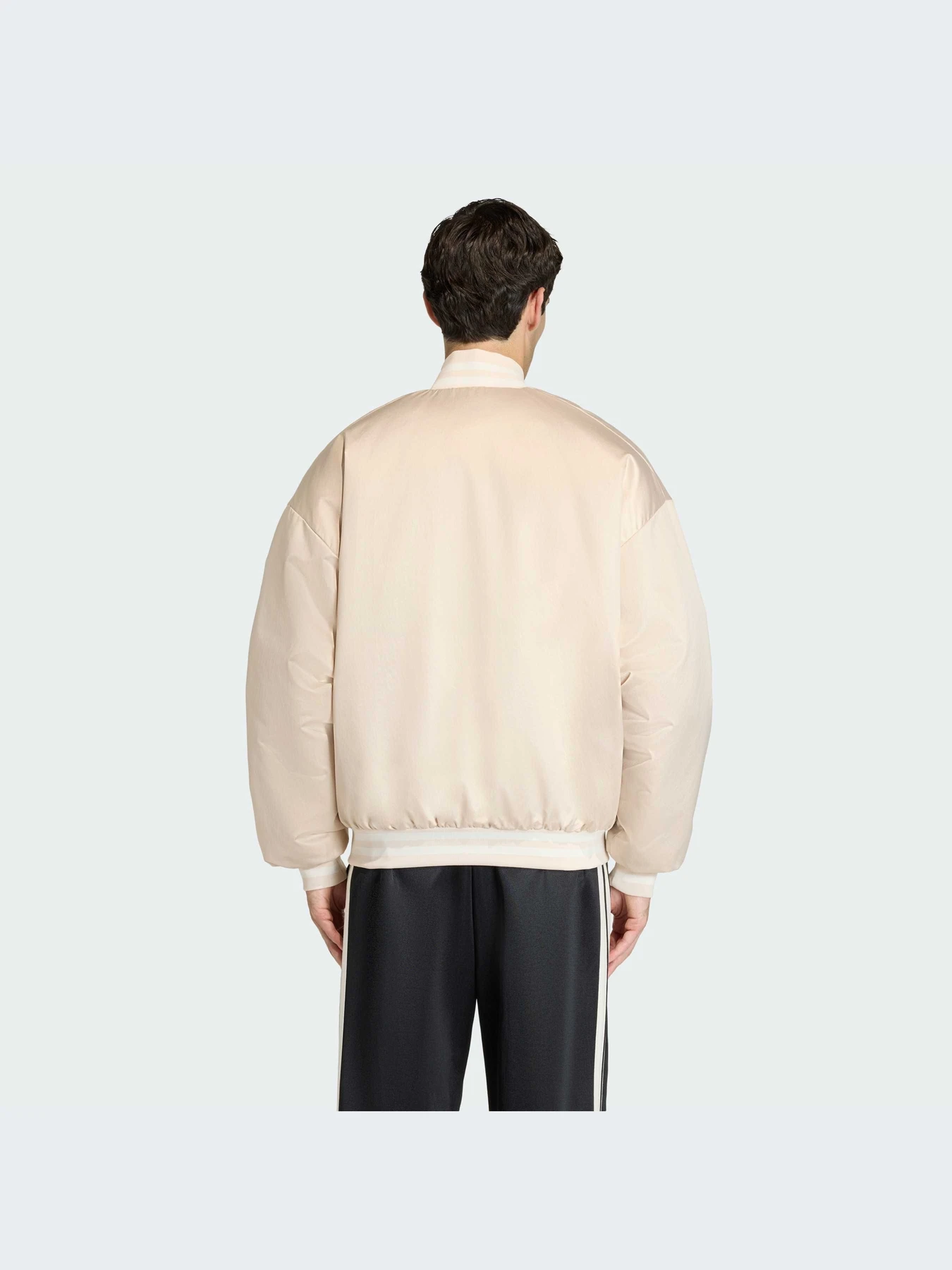 Куртки и дубленки Adidas модель KE6211-KZ Куртки и дубленки Adidas модель KE6211-KZ Фото