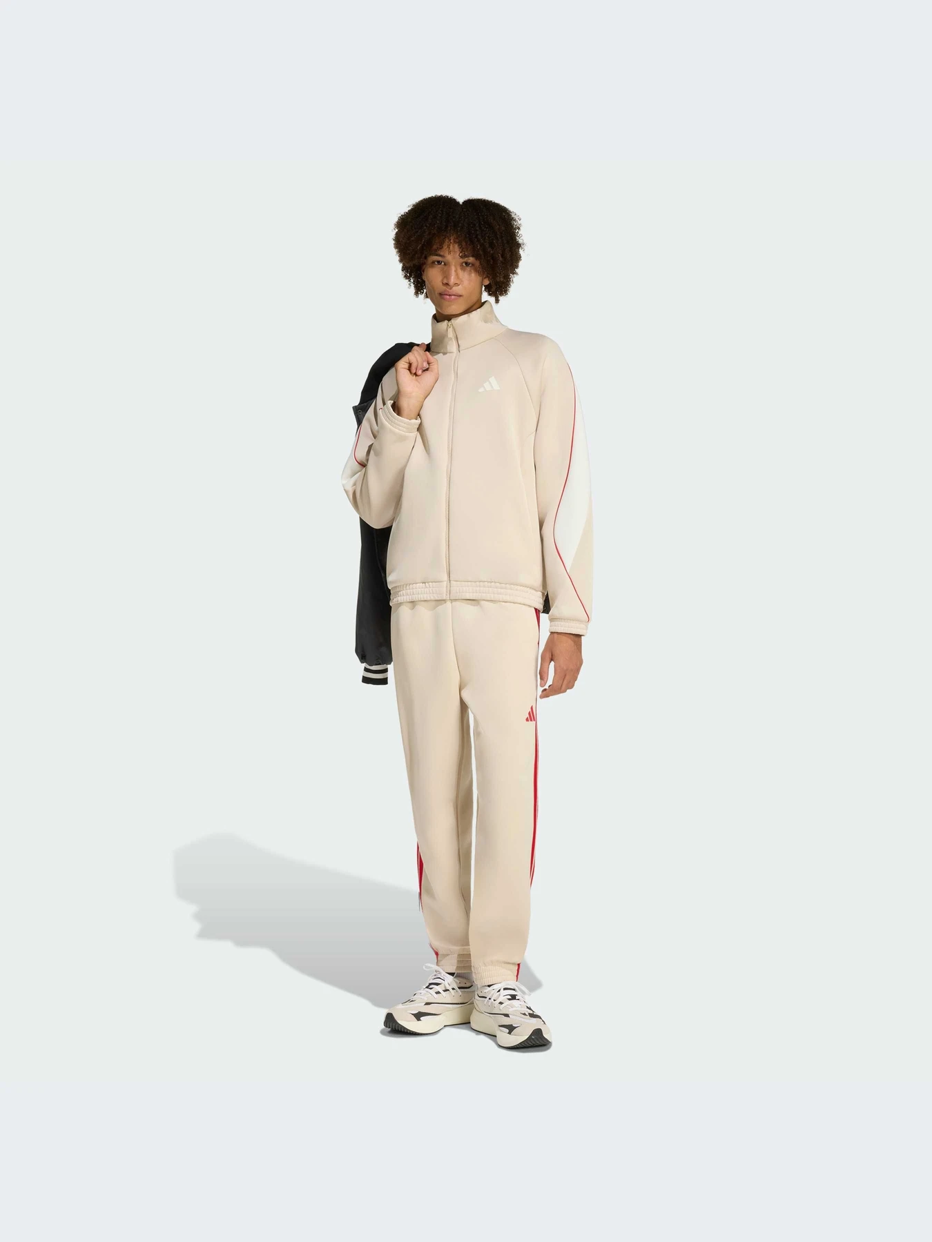 Худи и свитшоты Adidas модель KC0420-KZ Худи и свитшоты Adidas модель KC0420-KZ Фото