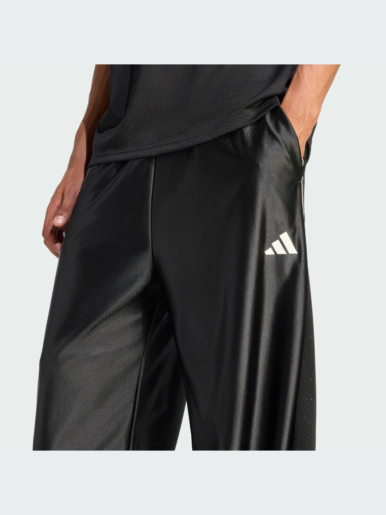 Брюки Adidas модель JZ6848-KZ Брюки Adidas модель JZ6848-KZ Фото