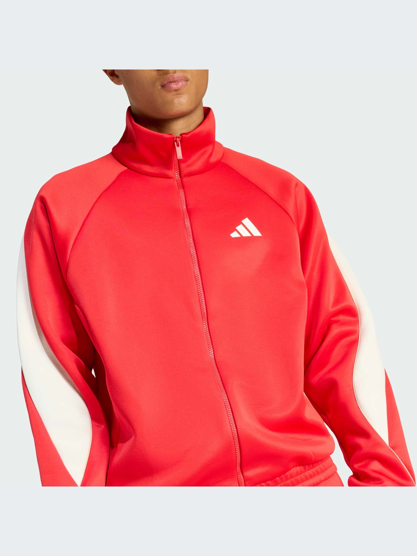 Худи и свитшоты Adidas модель KE9574-KZ Худи и свитшоты Adidas модель KE9574-KZ Фото