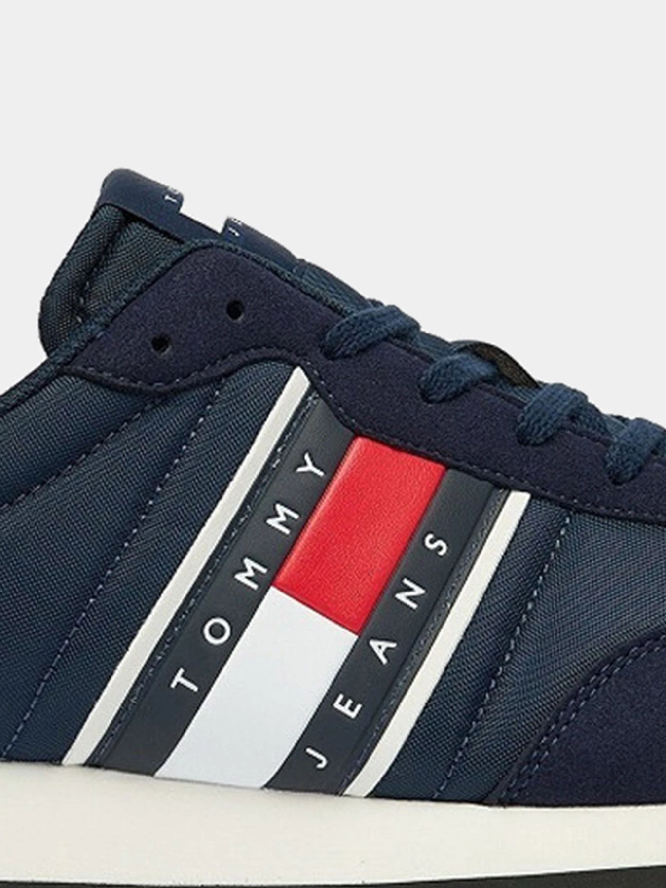 Кроссовки Tommy Hilfiger модель EM0EM01709-C1G Кроссовки Tommy Hilfiger модель EM0EM01709-C1G Фото